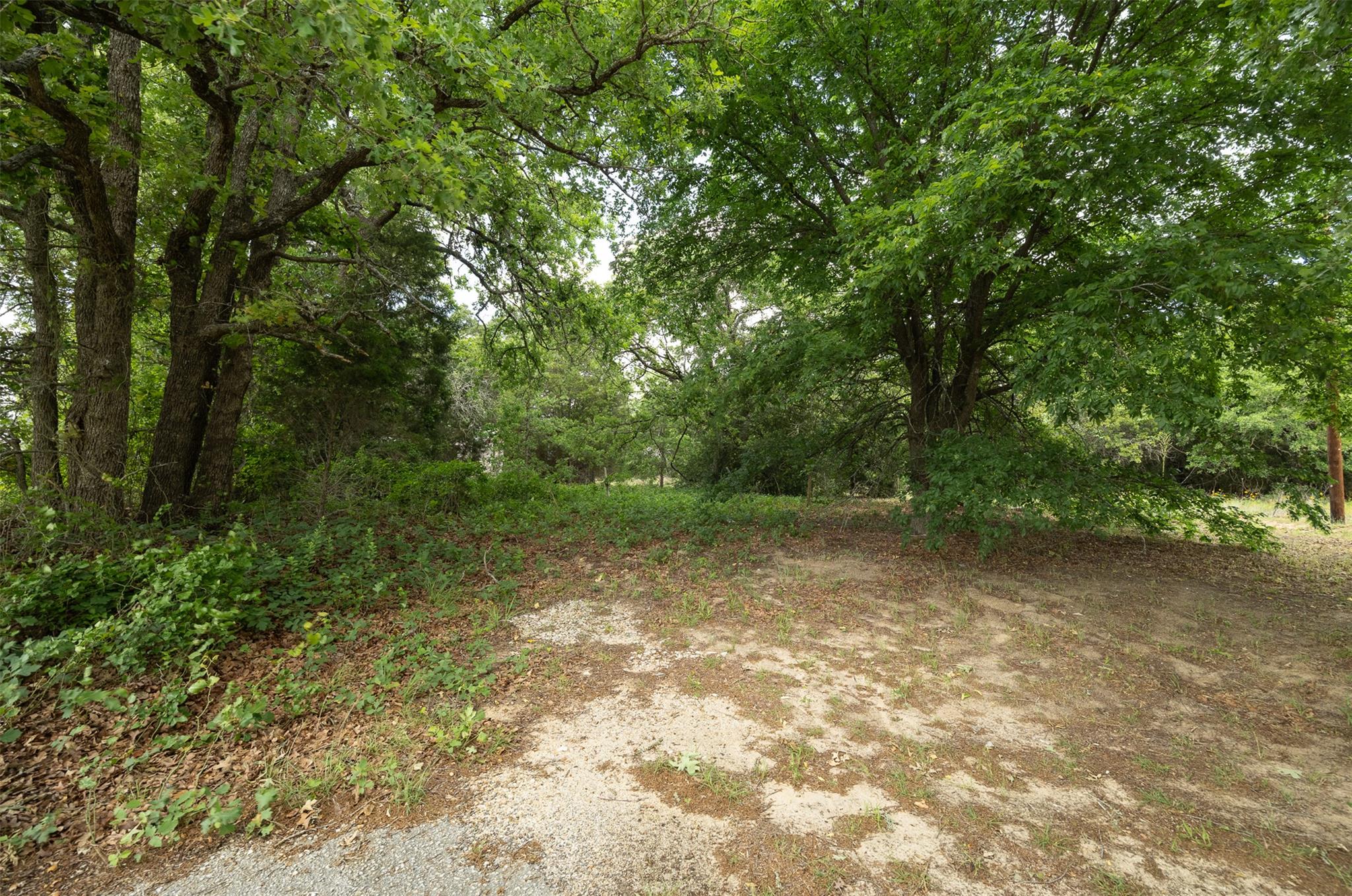 660 E Highway 290 Highway E