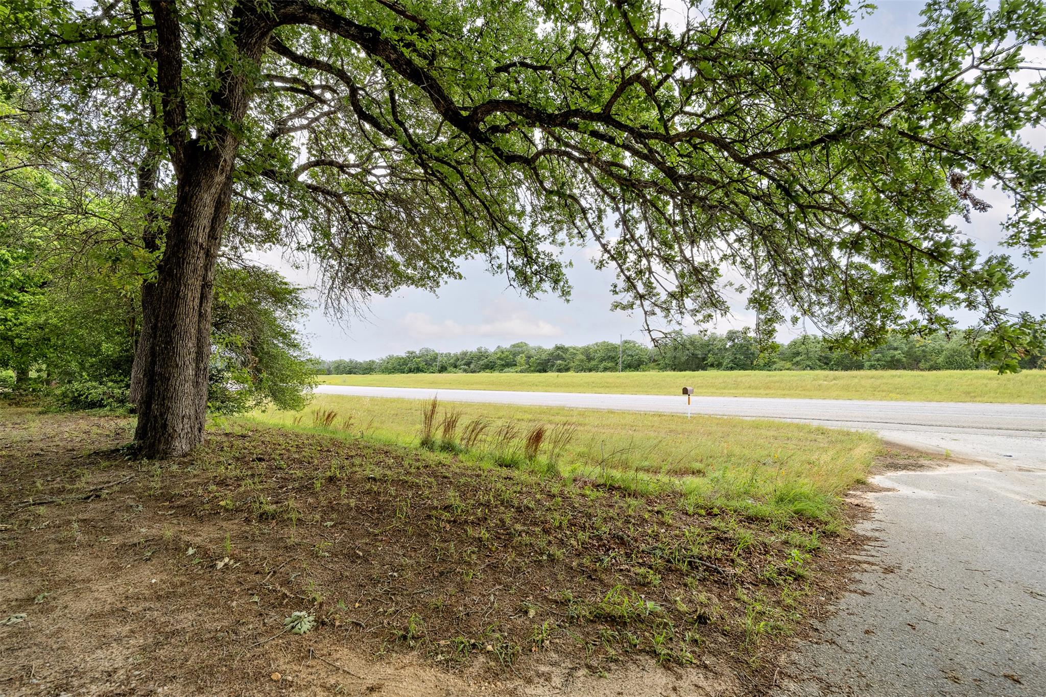 660 E Highway 290 Highway E