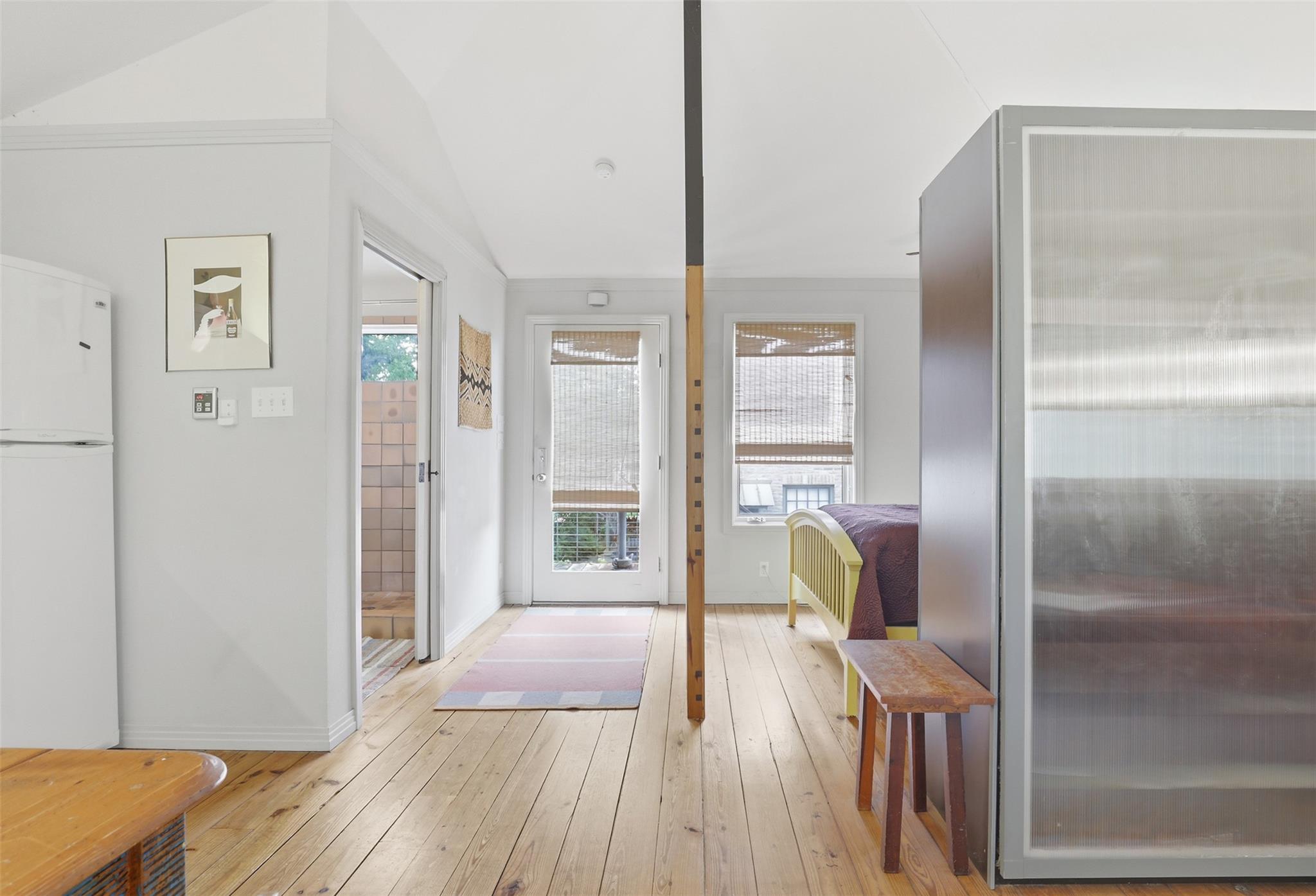 101 W 33rd ST # B