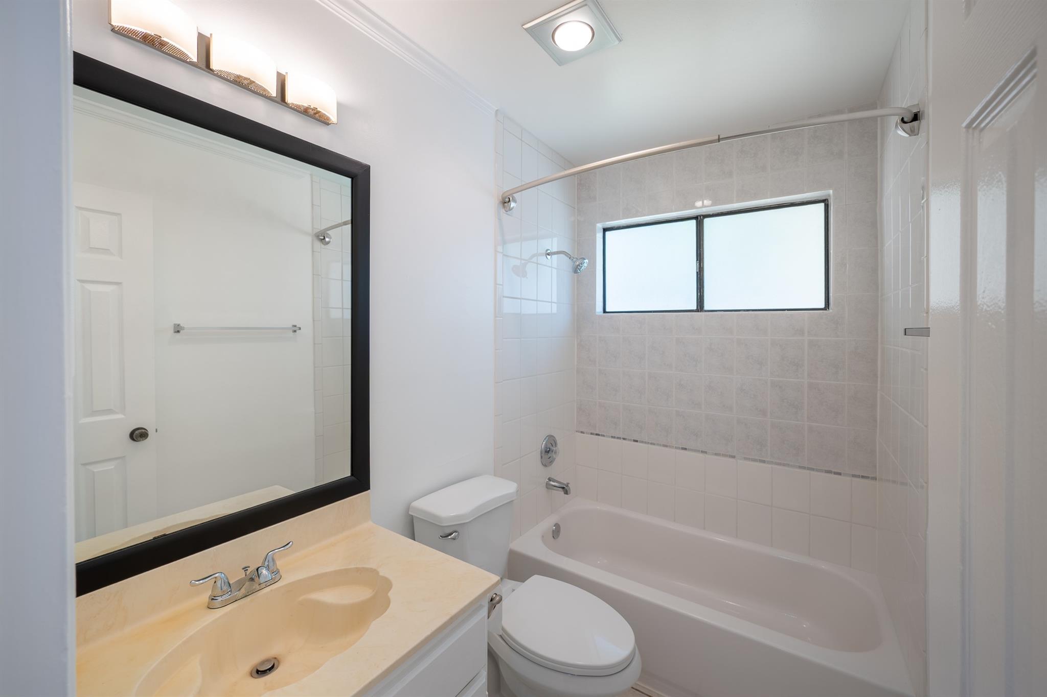 1601 Primrose TRL