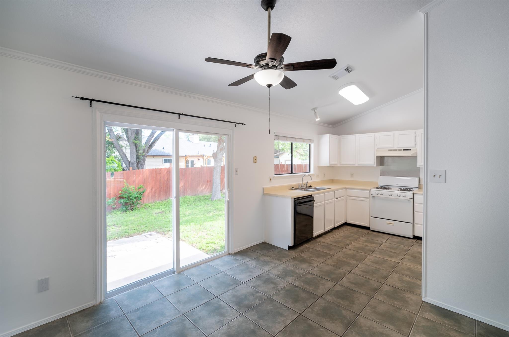 1601 Primrose TRL