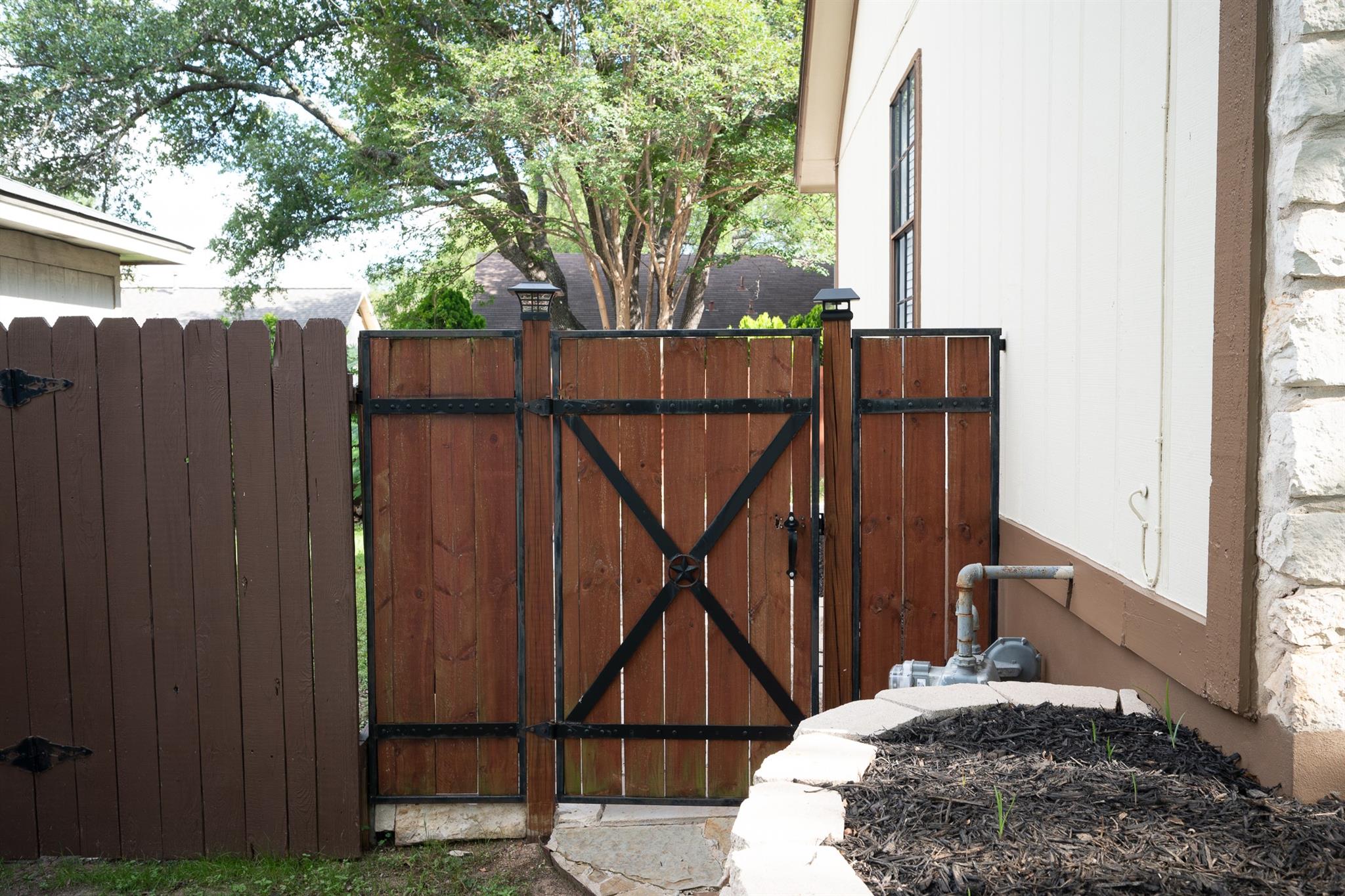 1601 Primrose TRL