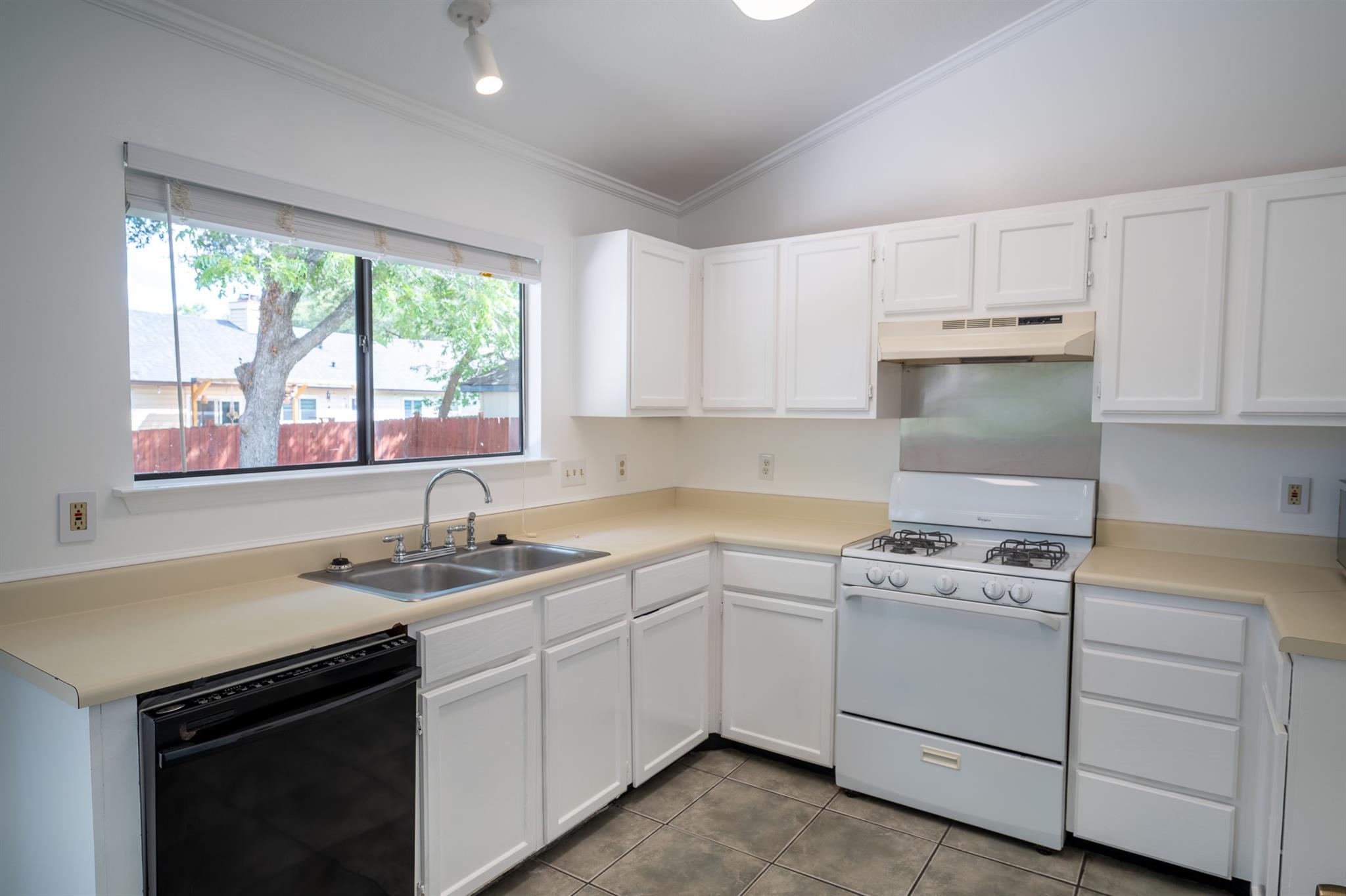 1601 Primrose TRL