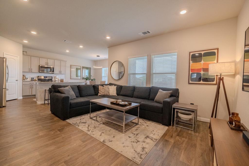 393 Apache Plum DR