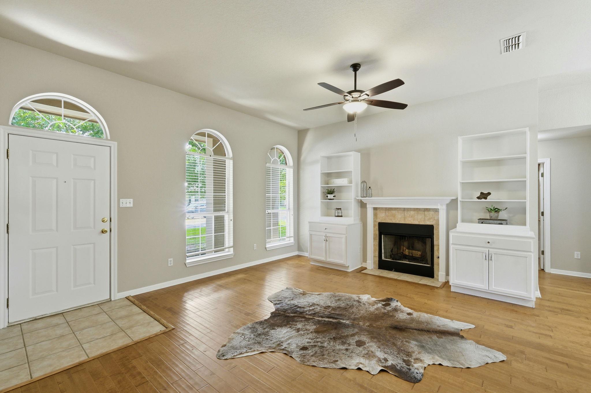 3405 Crystal CIR