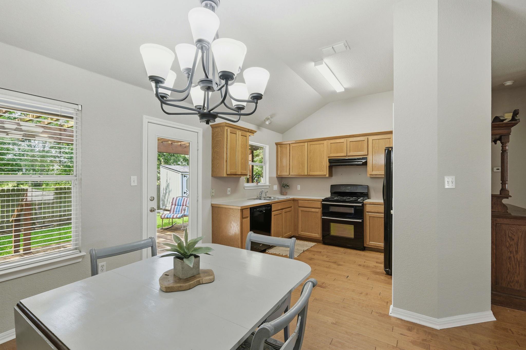 3405 Crystal CIR