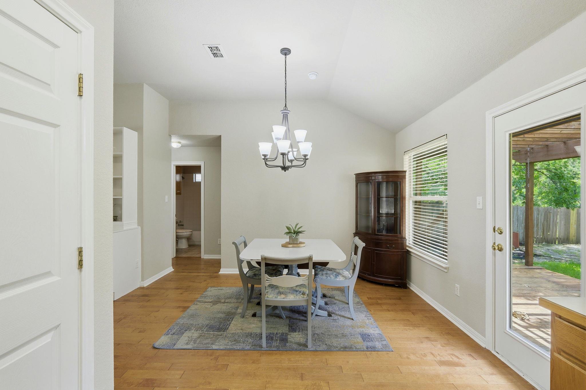 3405 Crystal CIR