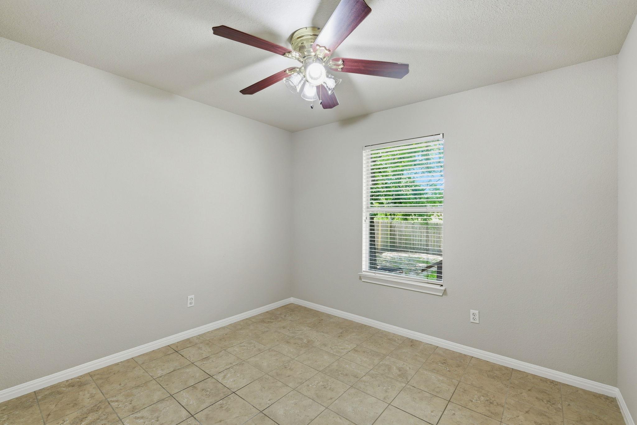 3405 Crystal CIR