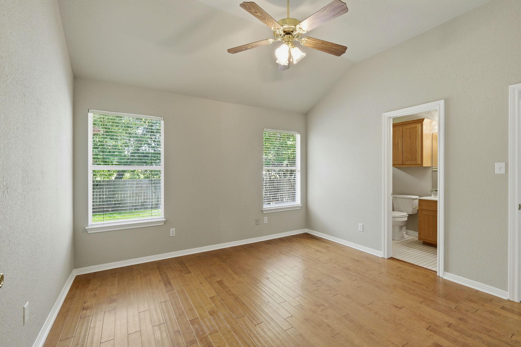 3405 Crystal CIR