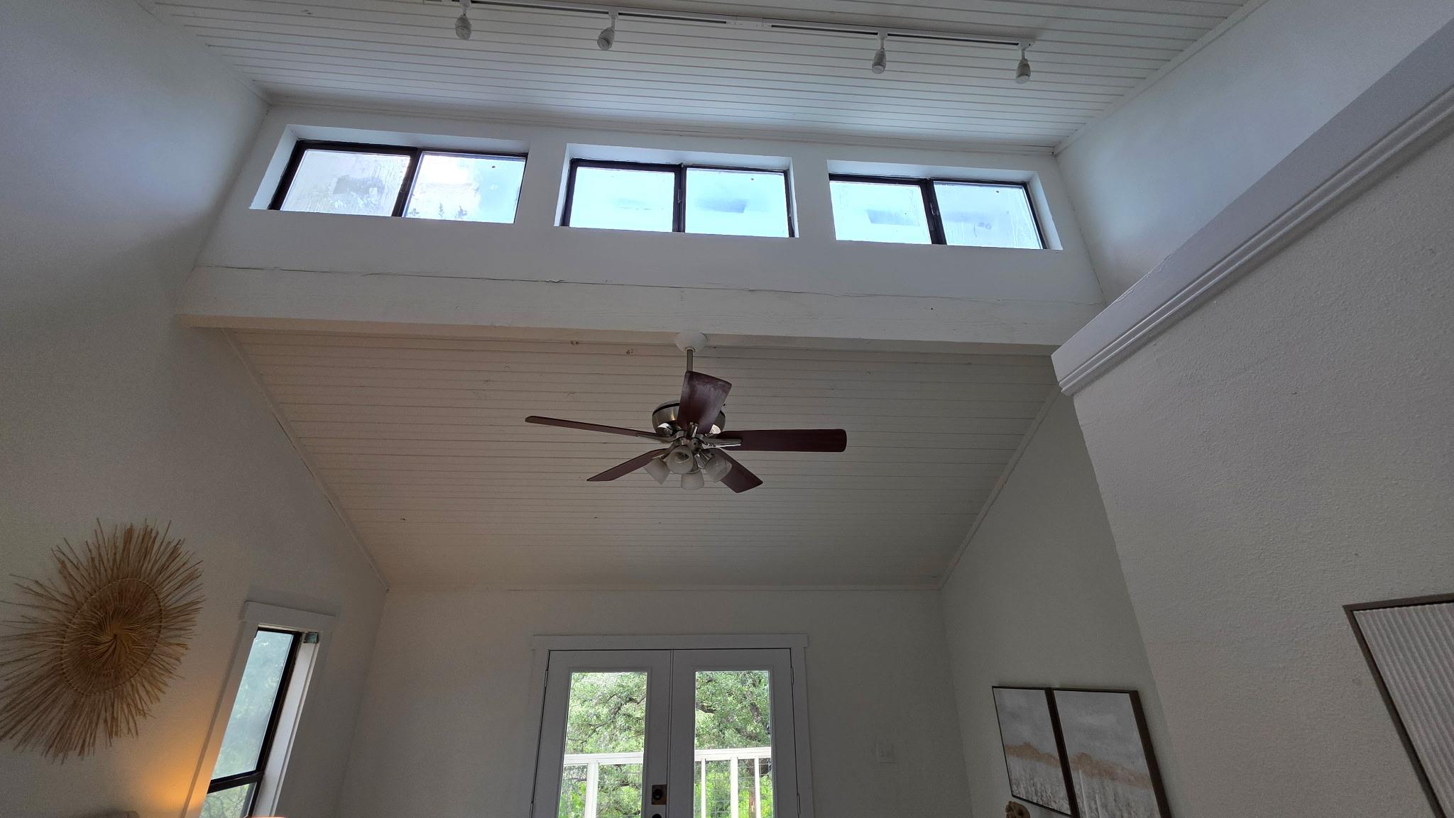 2802 De Soto DR