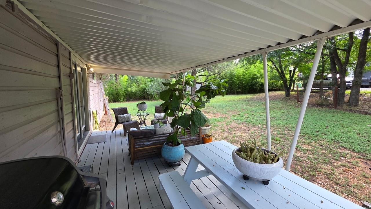 2802 De Soto DR