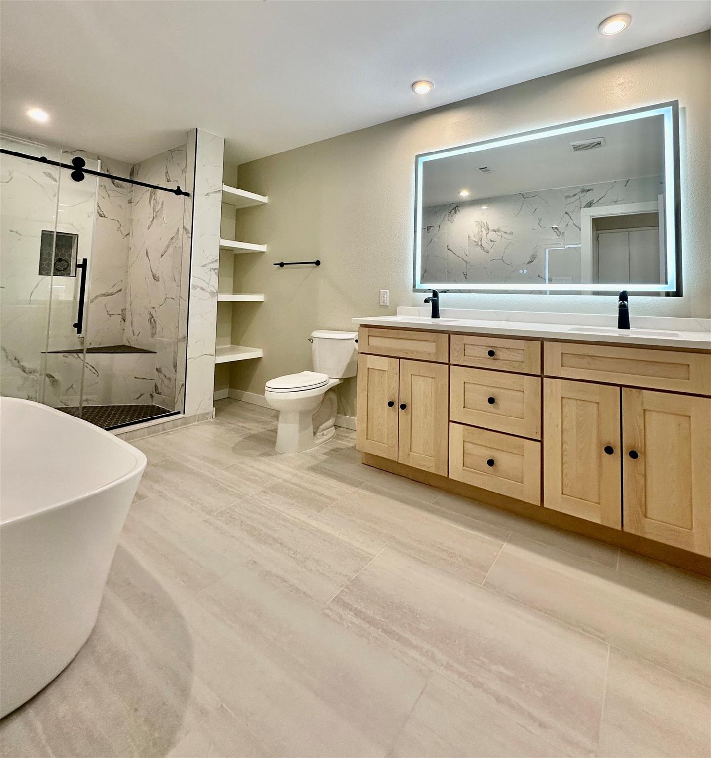 8111 Middle CT