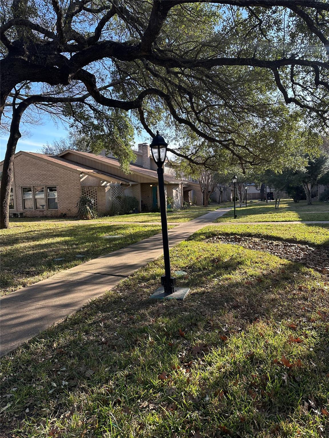 8111 Middle CT
