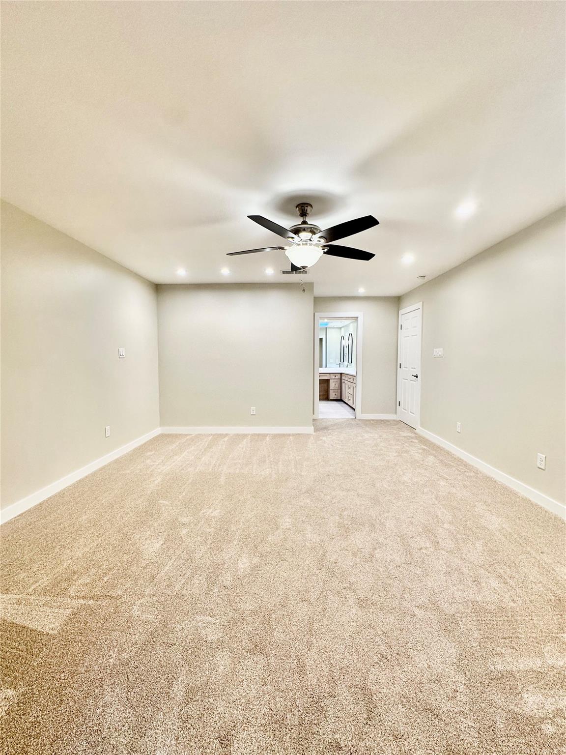 8111 Middle CT
