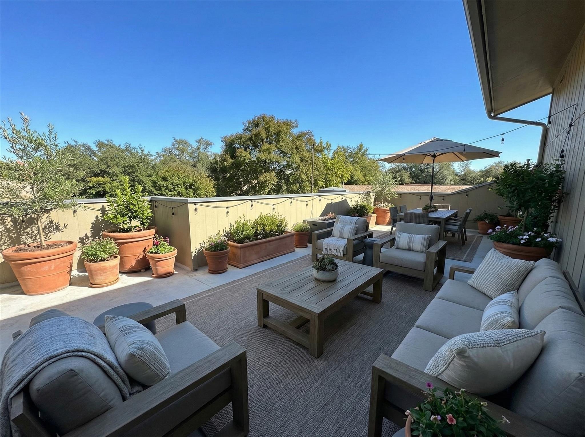 8111 Middle CT