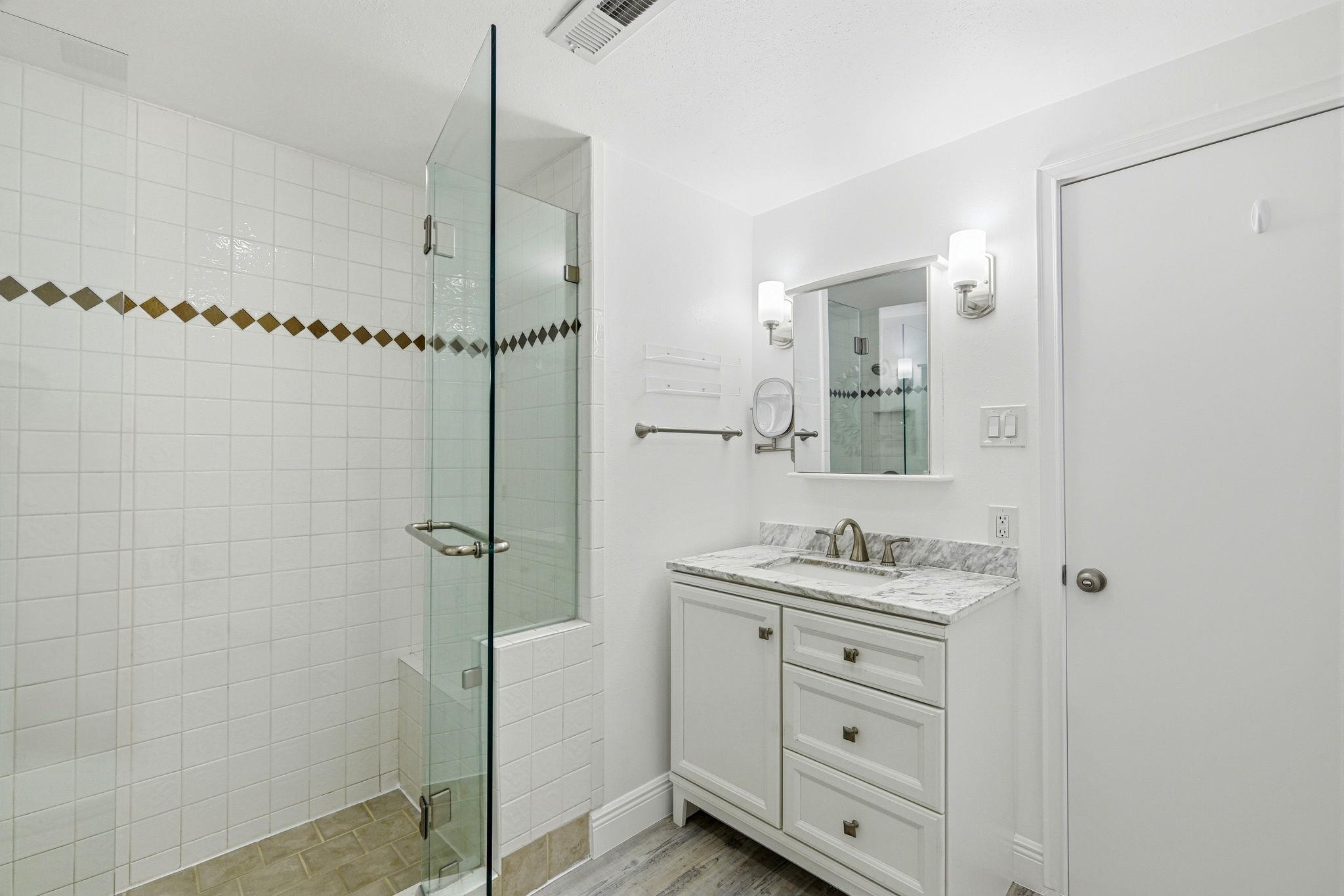 1801 Lavaca ST # 6C