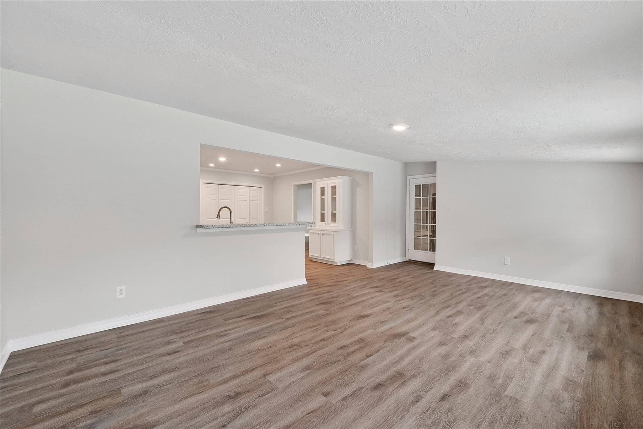 3 20th Avenue N
