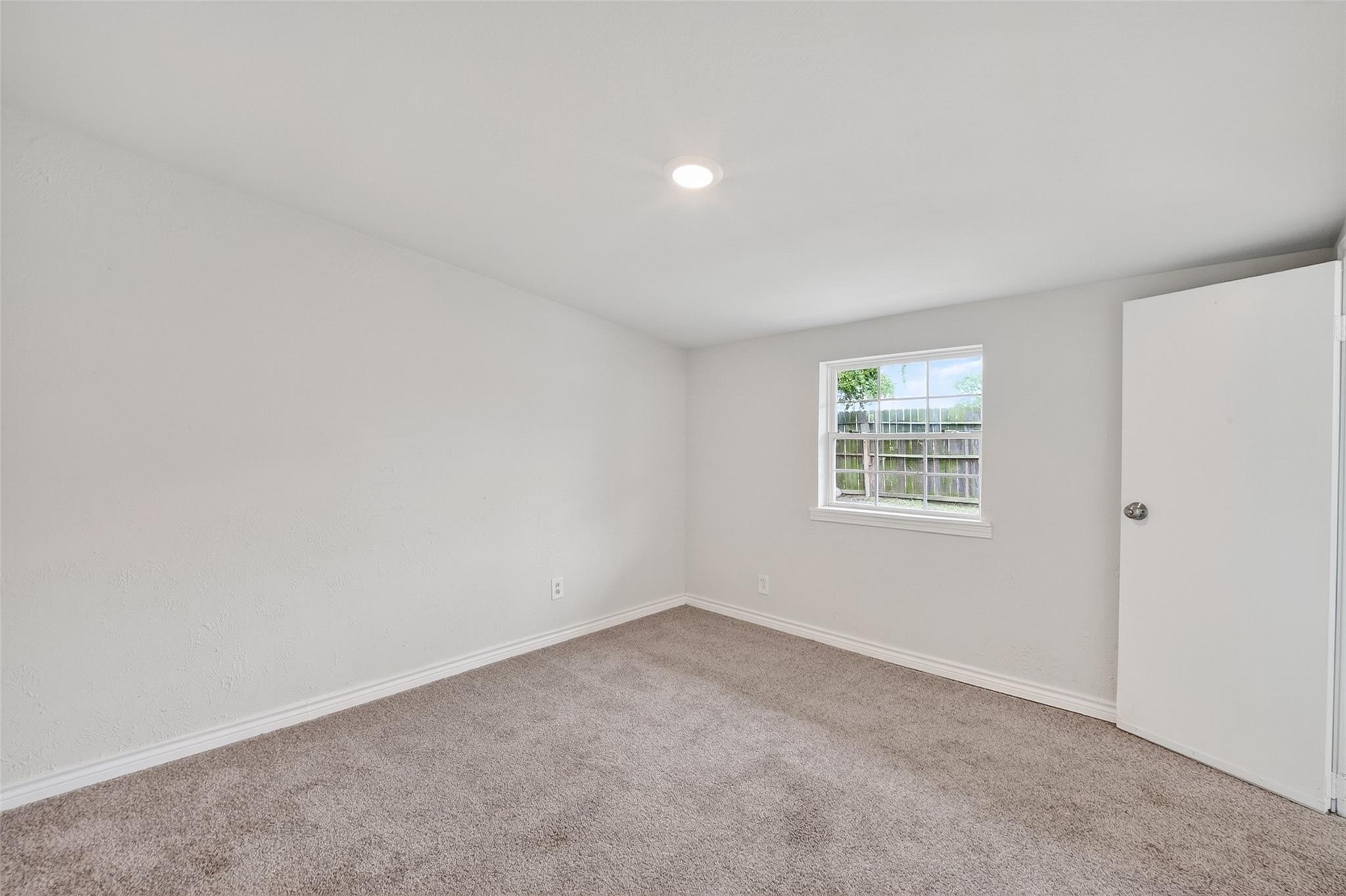 3 20th Avenue N