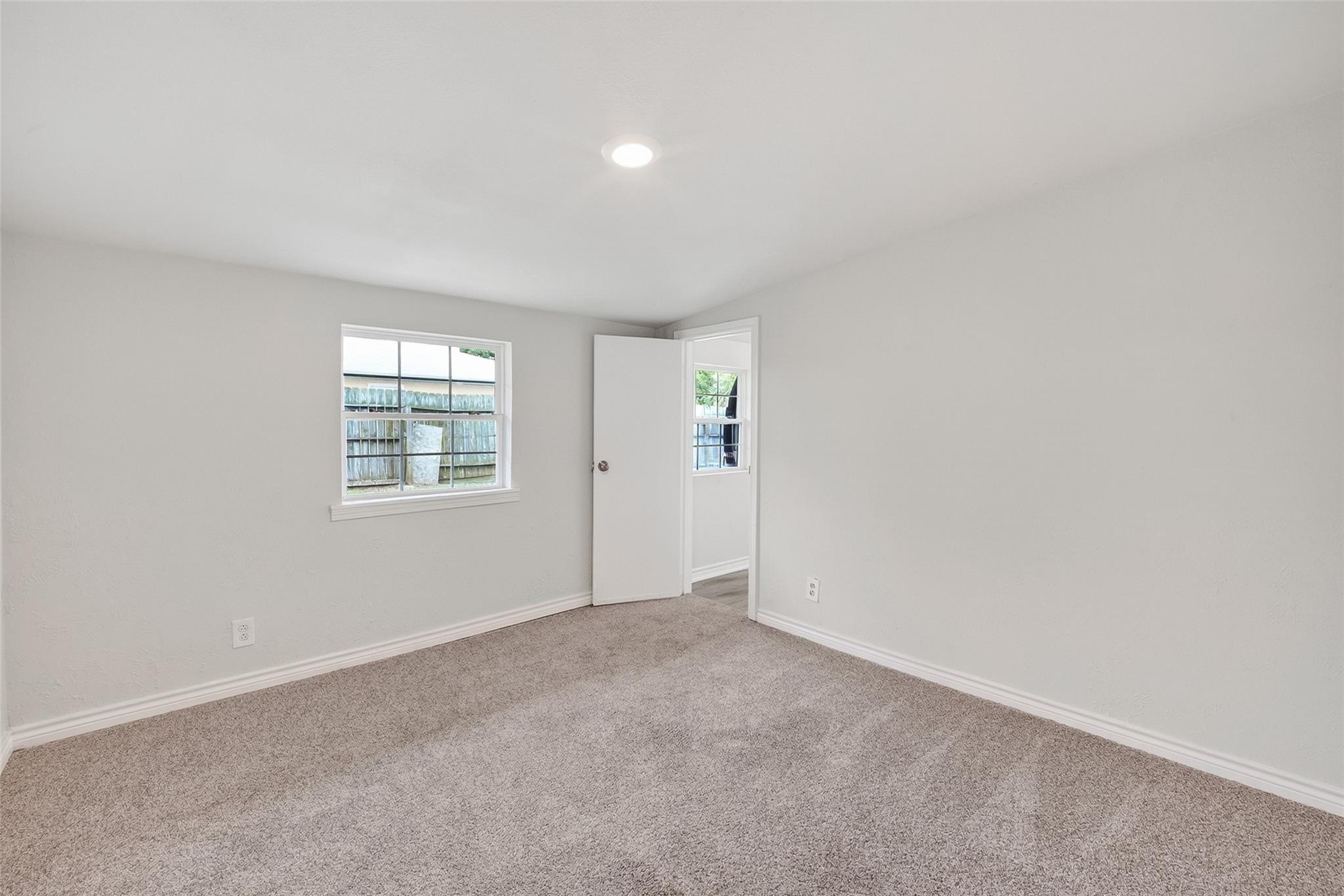 3 20th Avenue N