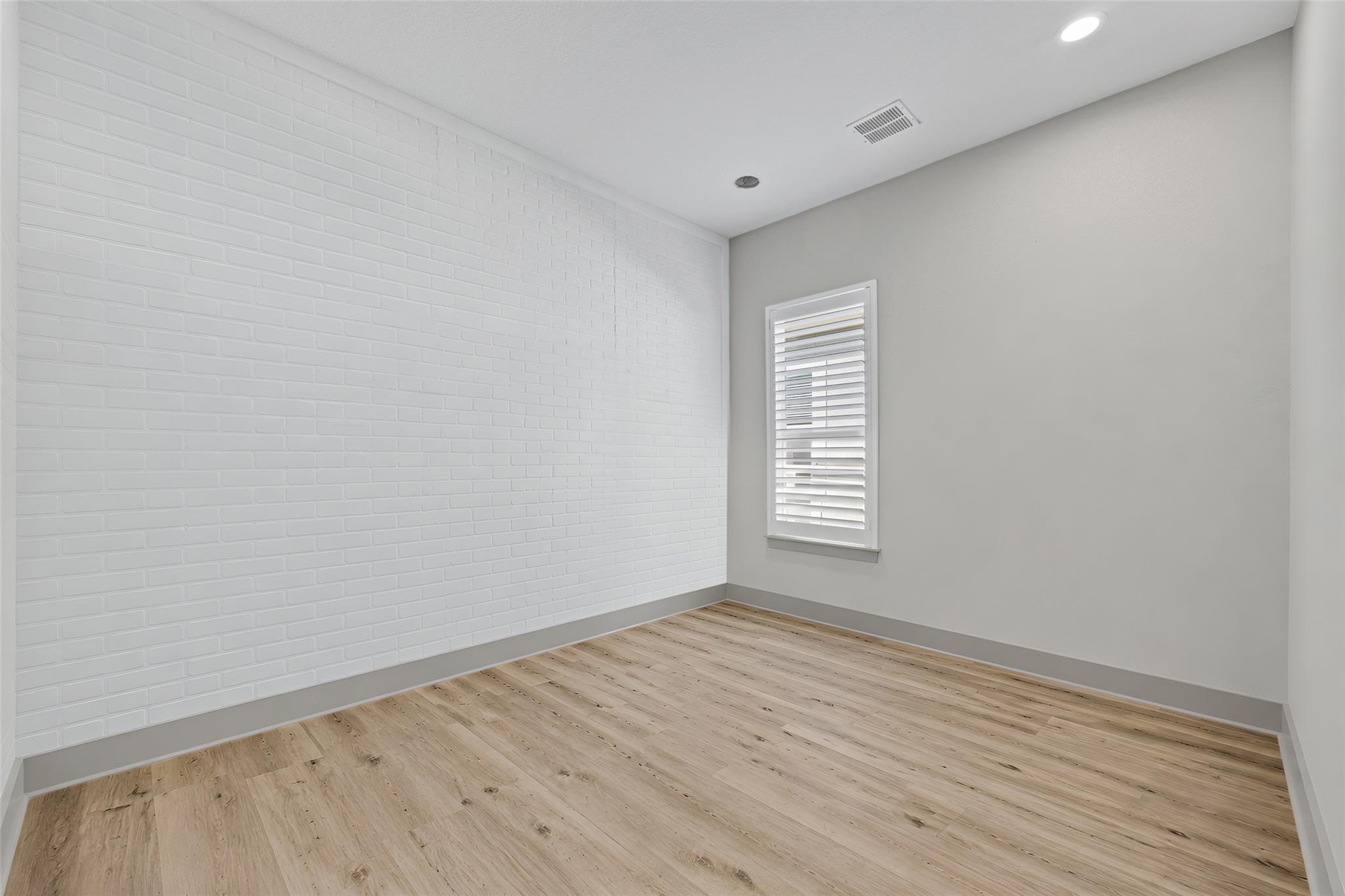 10824 E Crystal Falls PKWY E # 505