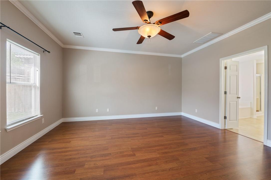 3800 Vonnegut CT
