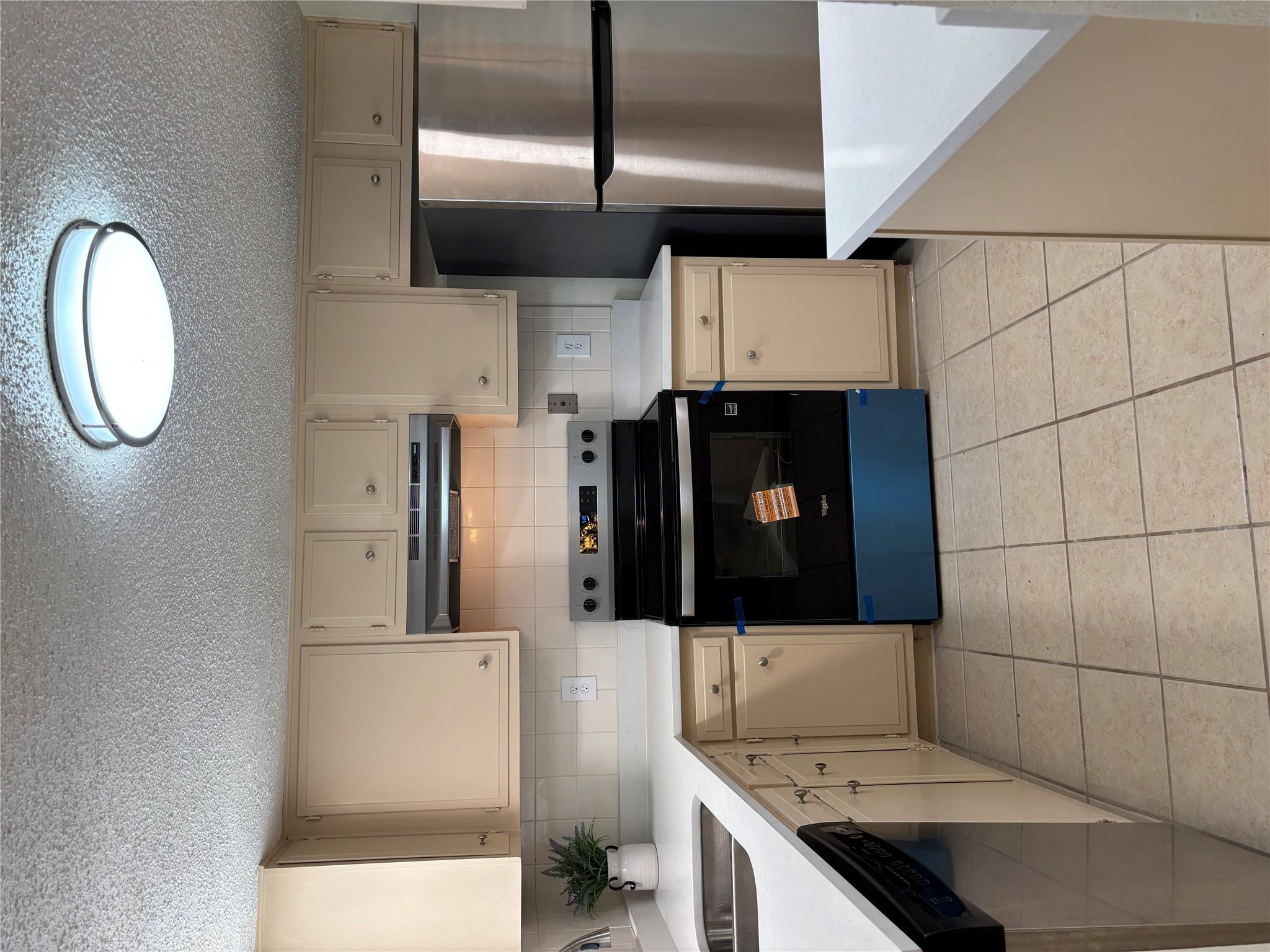 12309 Tipperary CV
