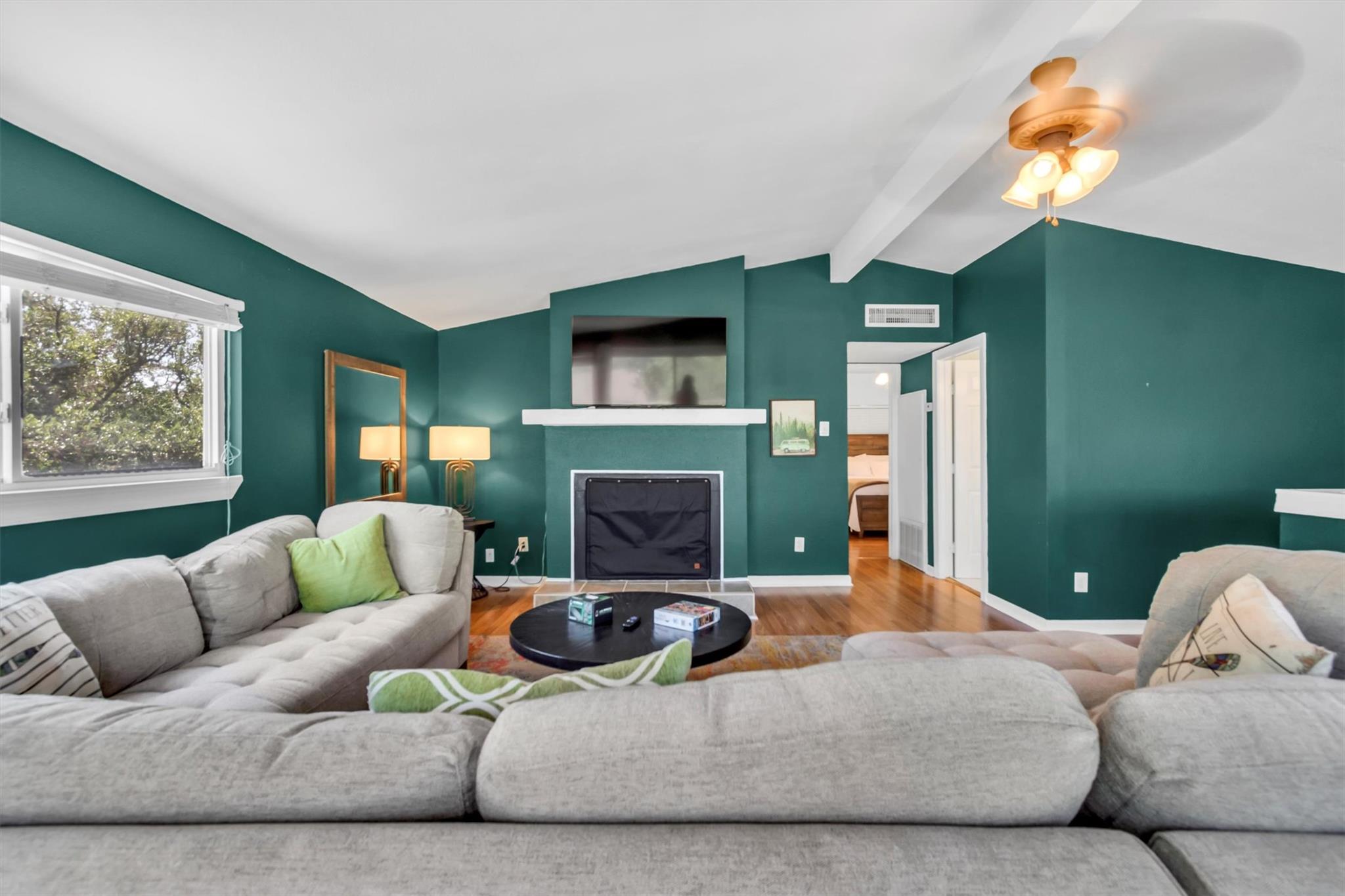 612 Mockingbird DR