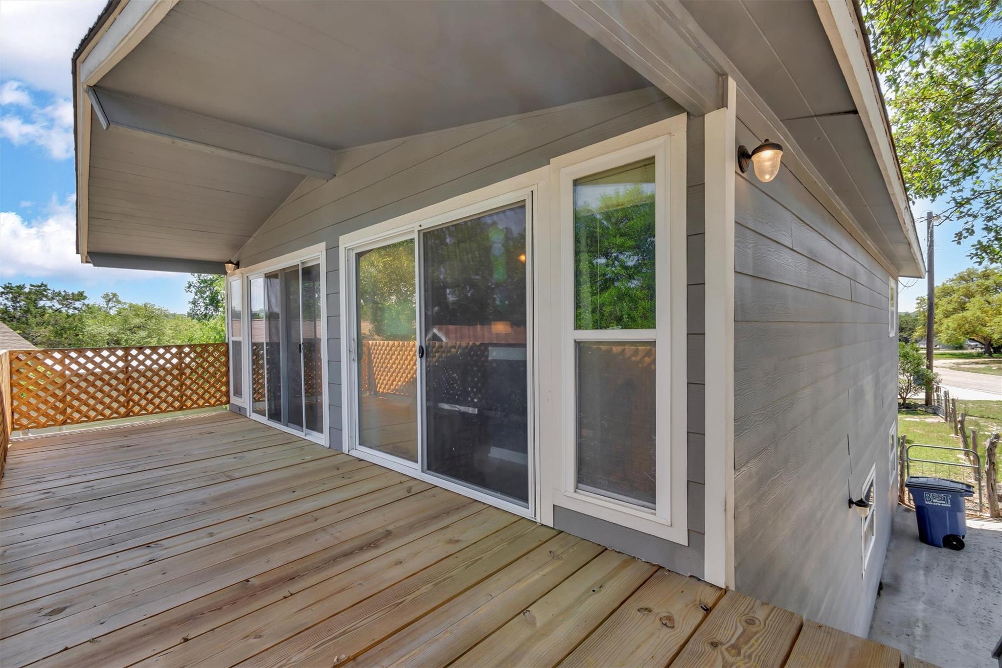 612 Mockingbird DR