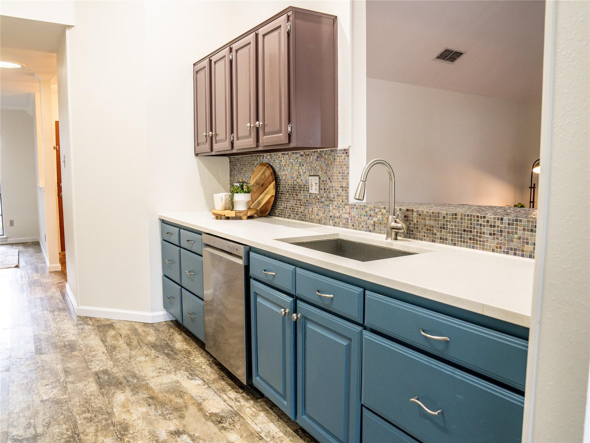 12903 Stanzel DR
