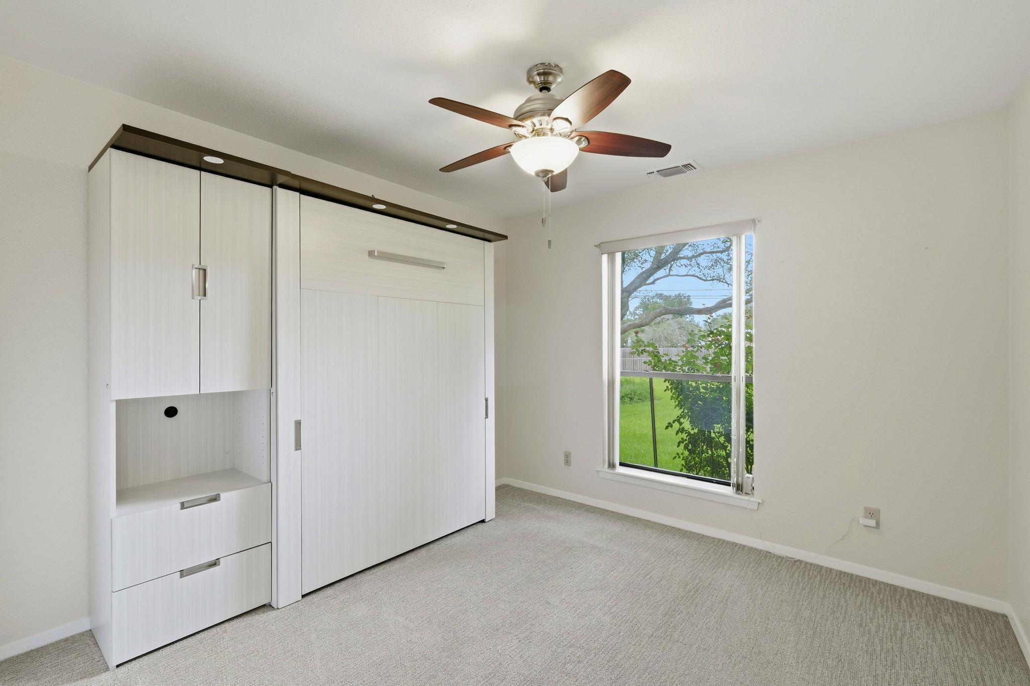 126 E Esparada DR