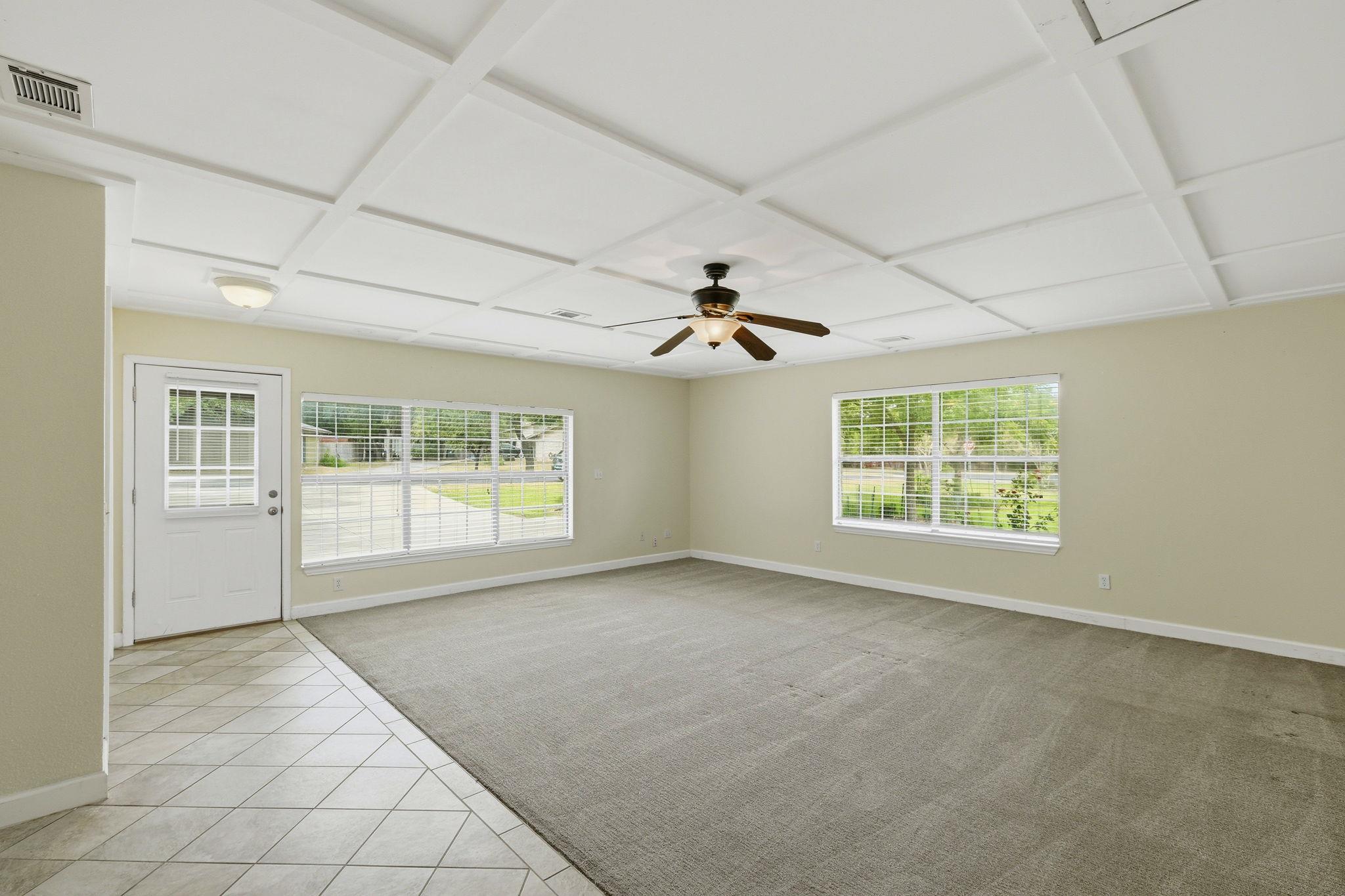 126 E Esparada DR