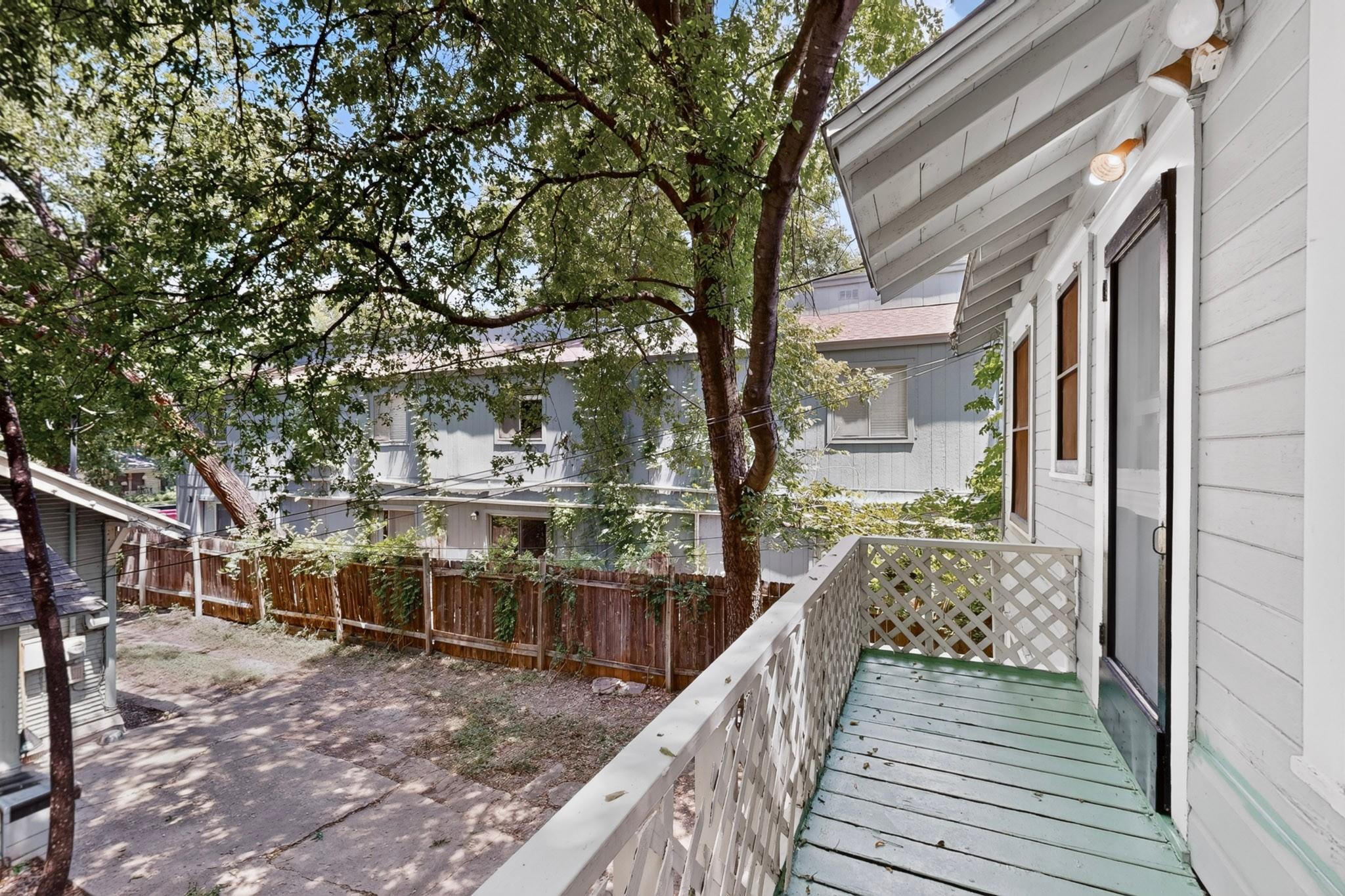 4205 Avenue B Unit: GarApt