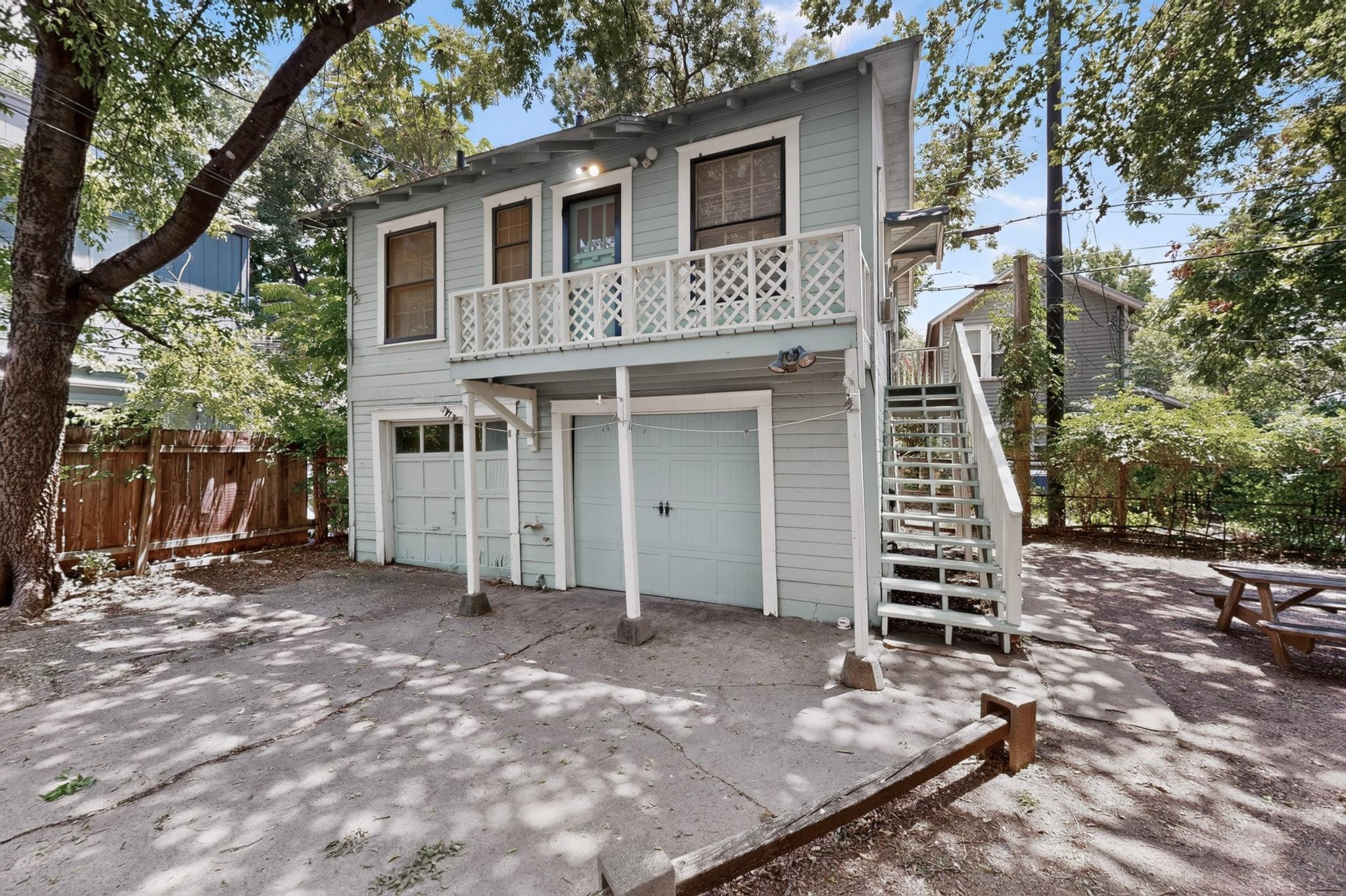4205 Avenue B Unit: GarApt