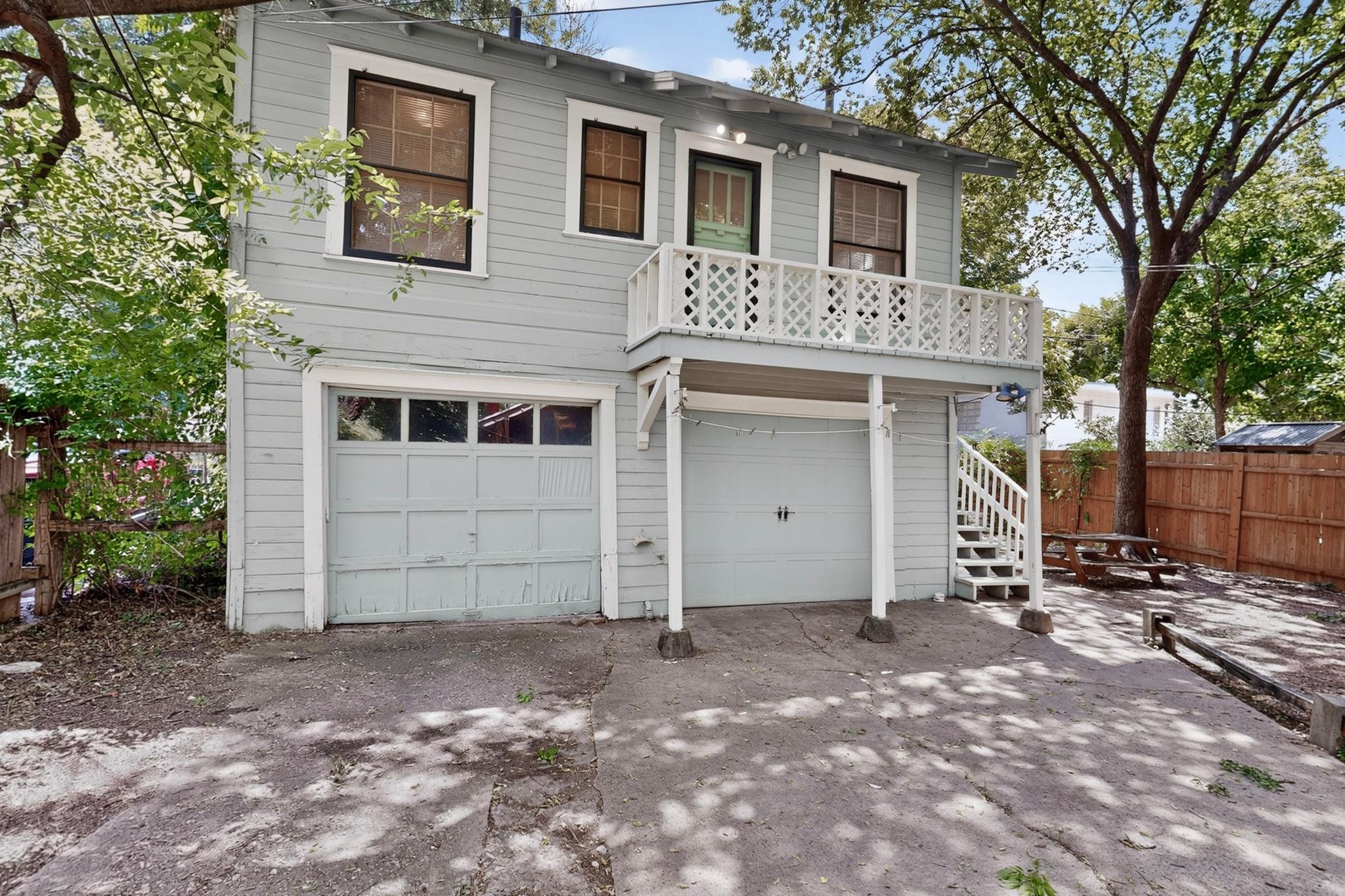 4205 Avenue B Unit: GarApt