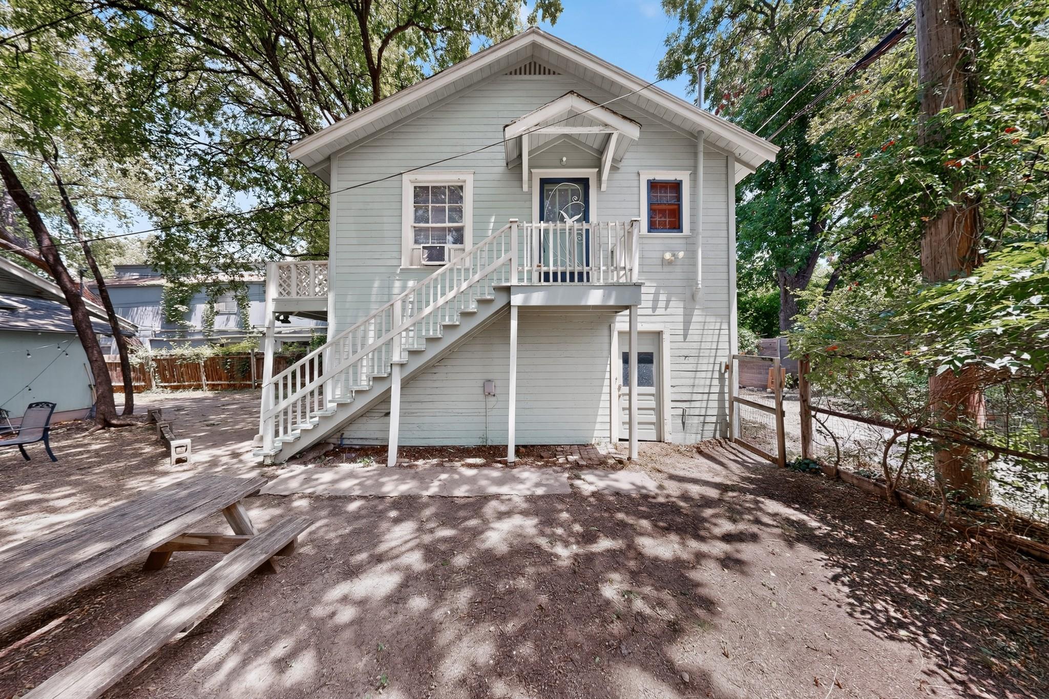 4205 Avenue B Unit: GarApt