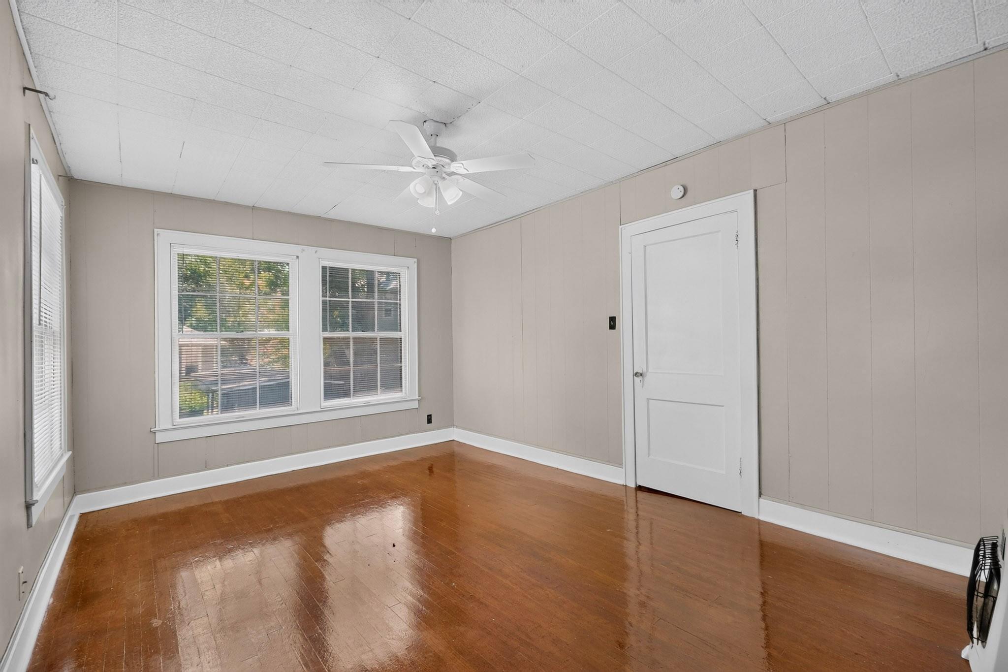 4205 Avenue B Unit: GarApt