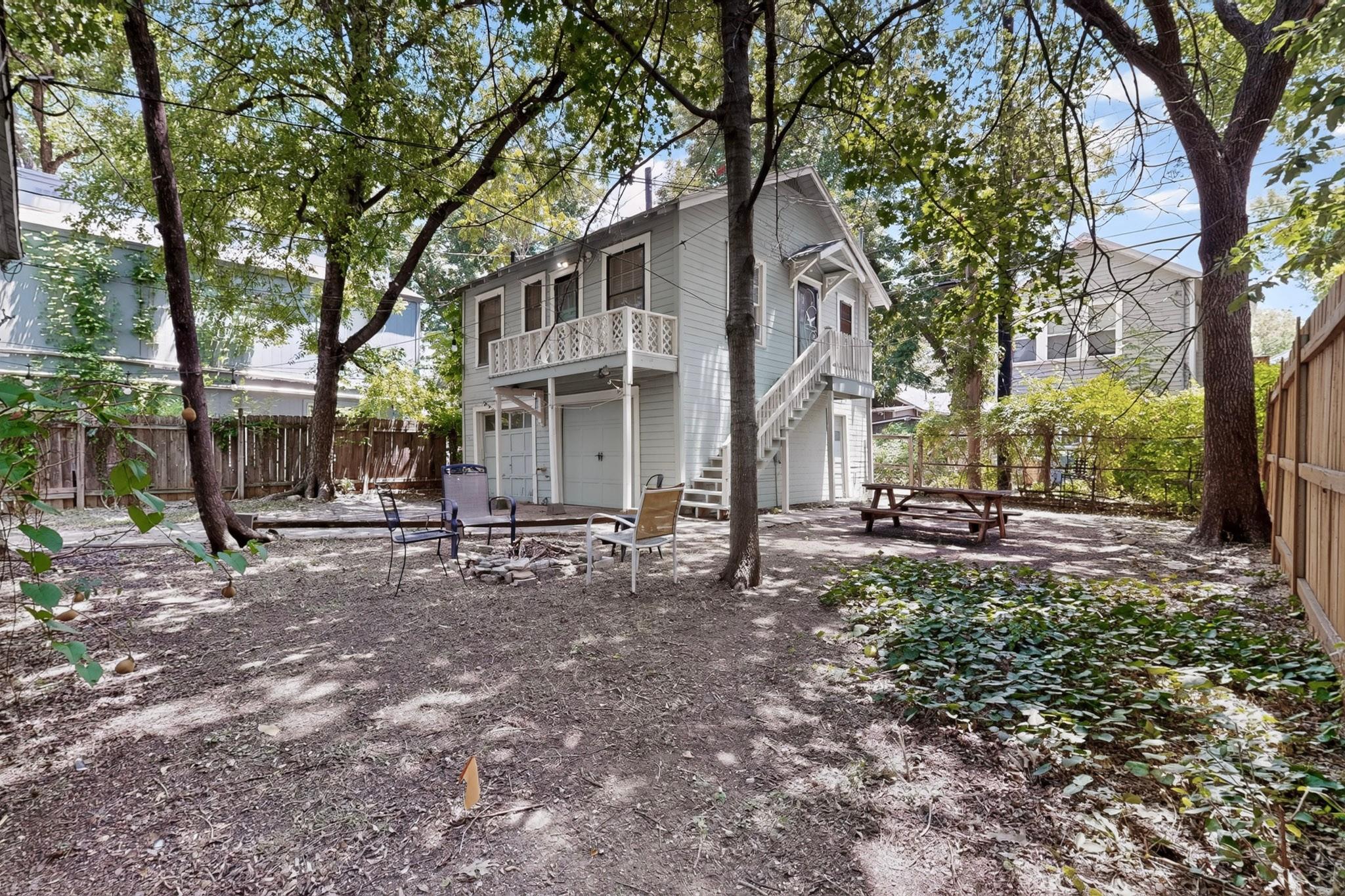 4205 Avenue B Unit: GarApt