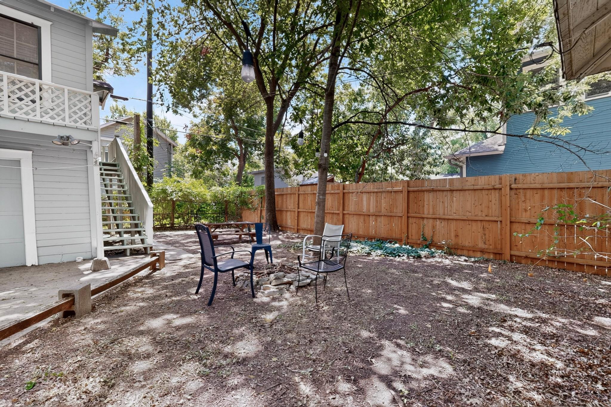 4205 Avenue B Unit: GarApt