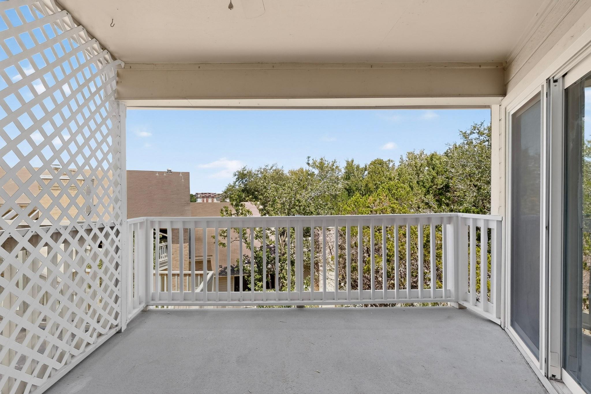 2450 Wickersham LN # 1008