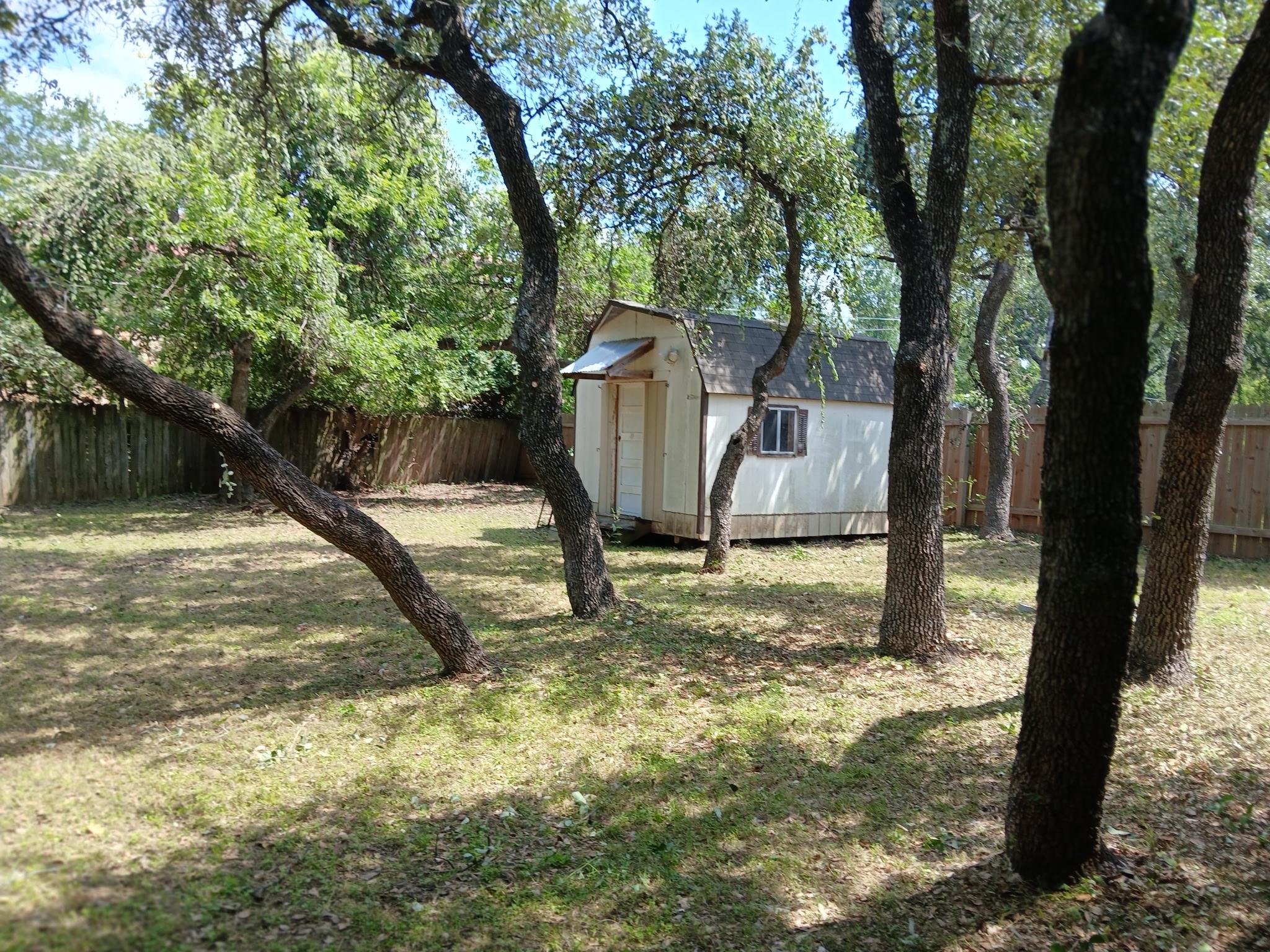 10015 NW Woodland Village DR