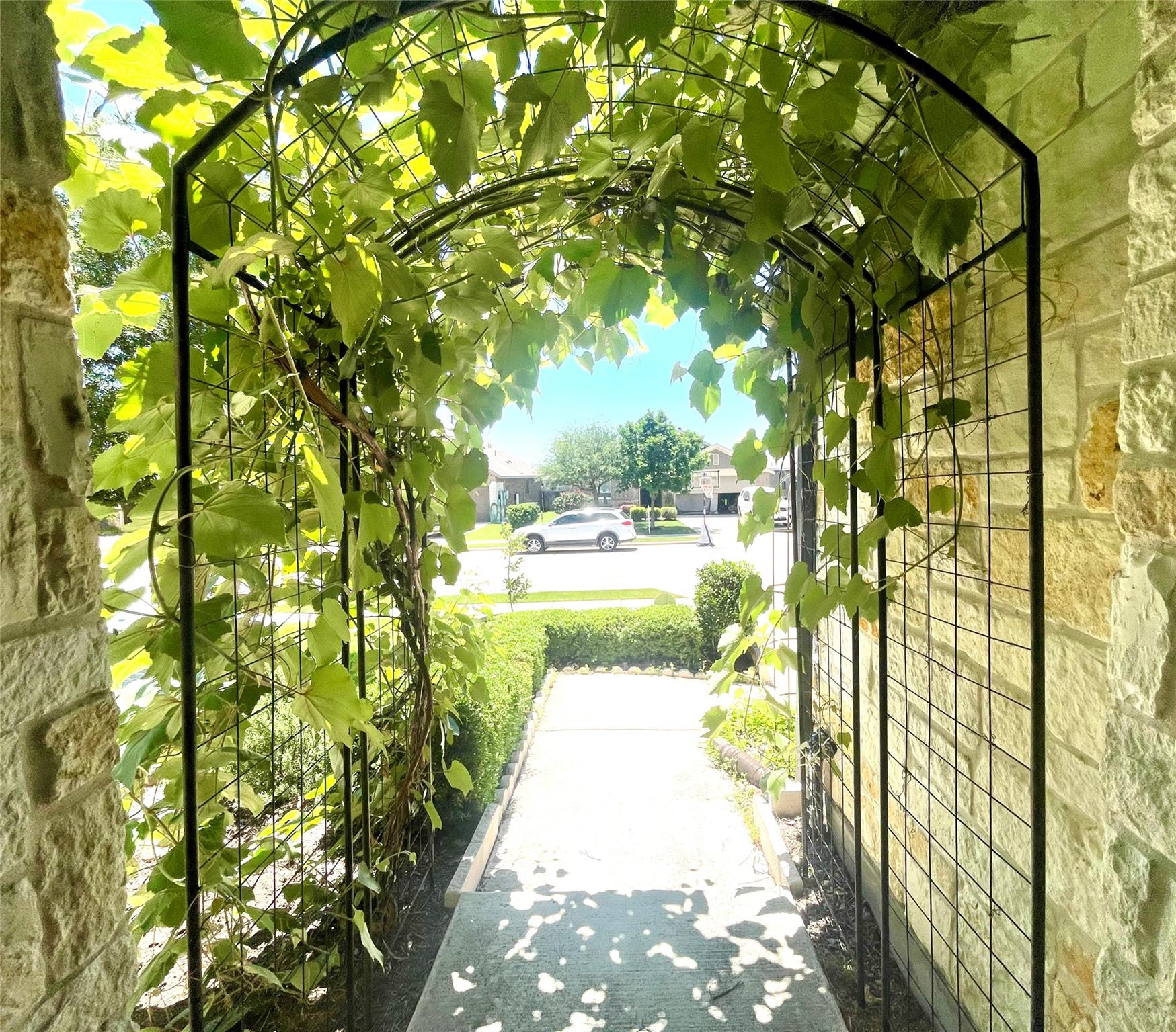 6829 Brindisi PL