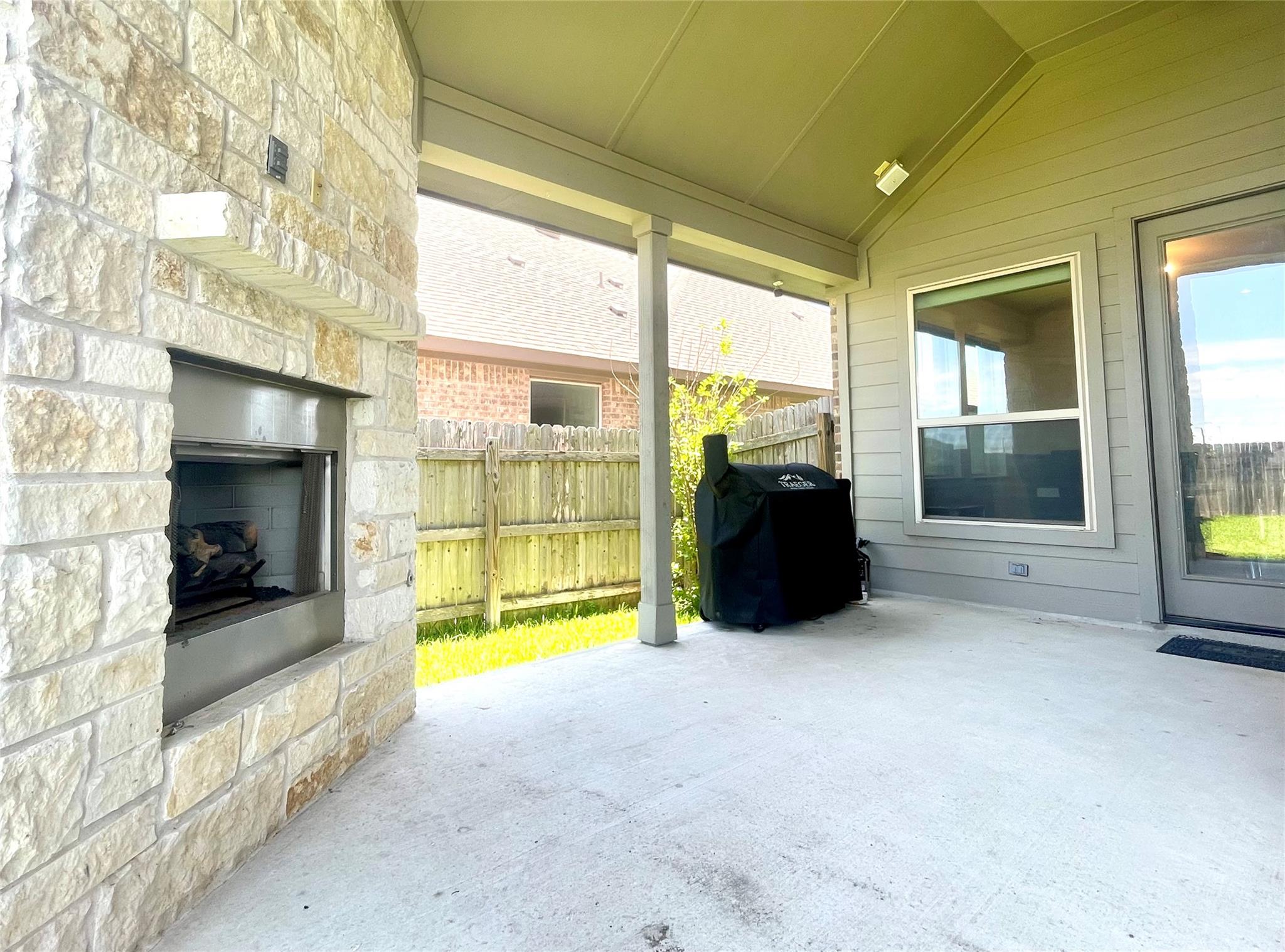 6829 Brindisi PL