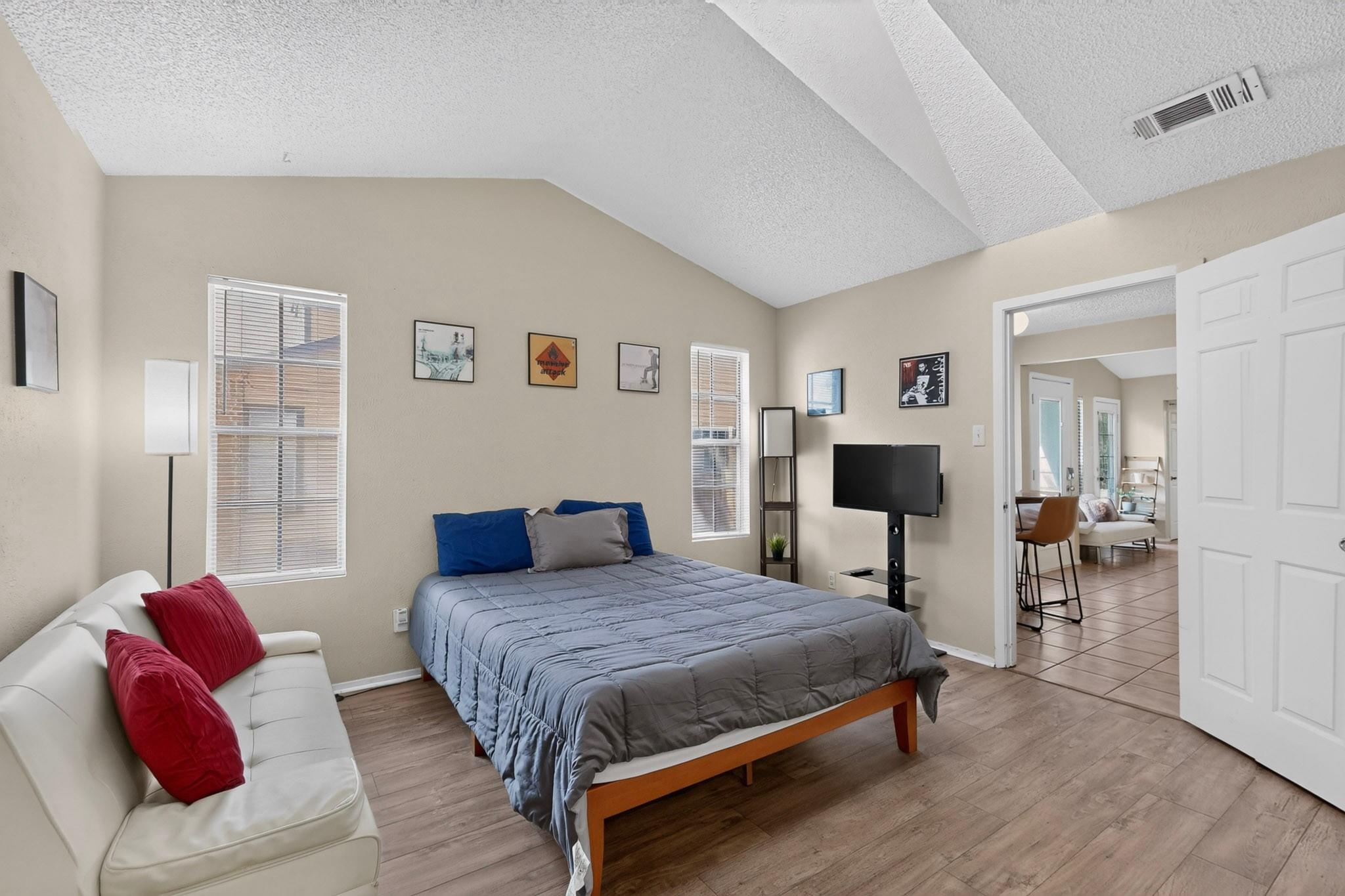 1602 Waterloo TRL # B