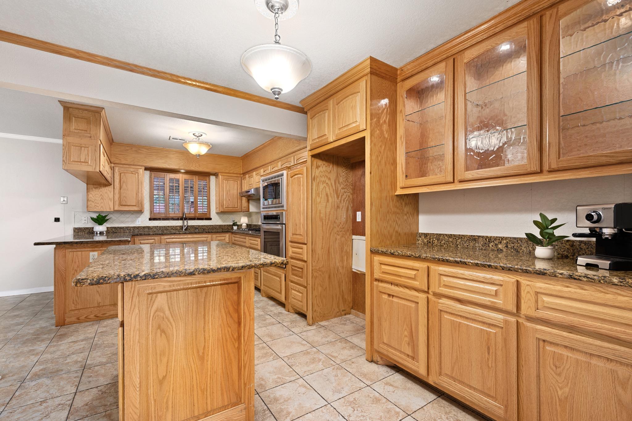 4621 Philco DR