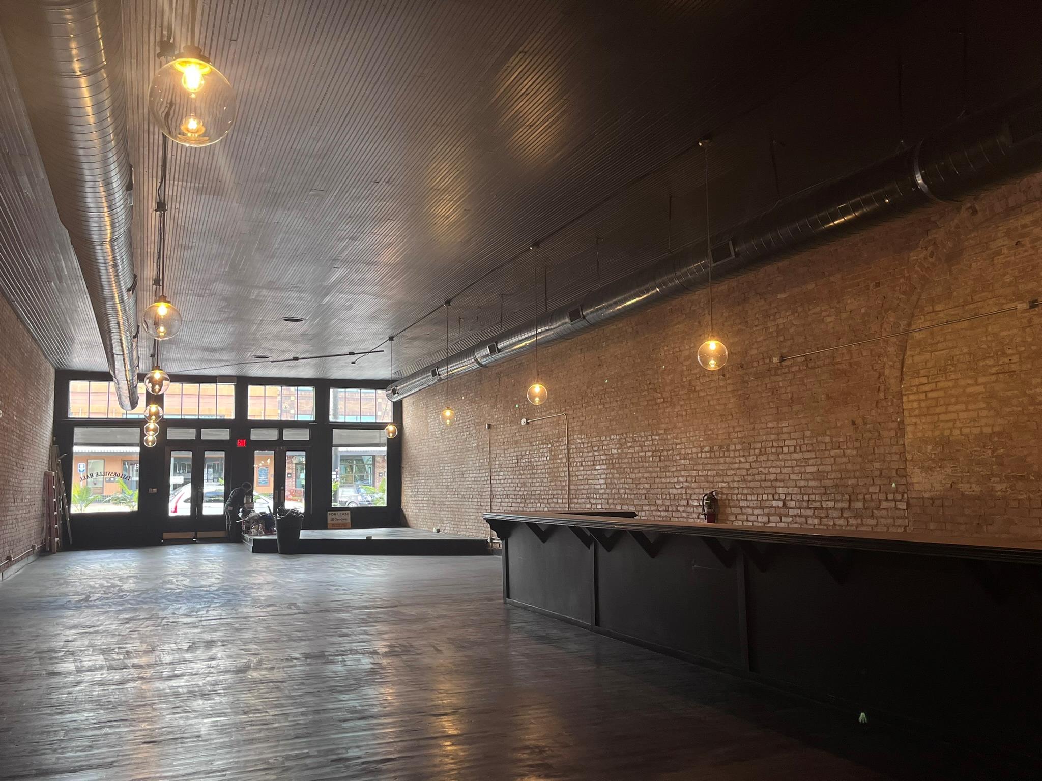 115 W 2nd ST