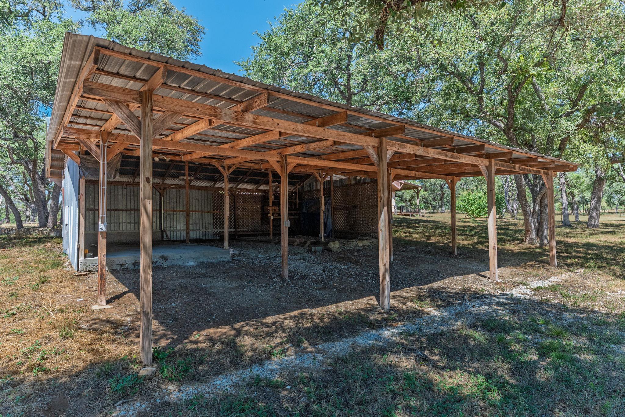 122 Winding Creek RD