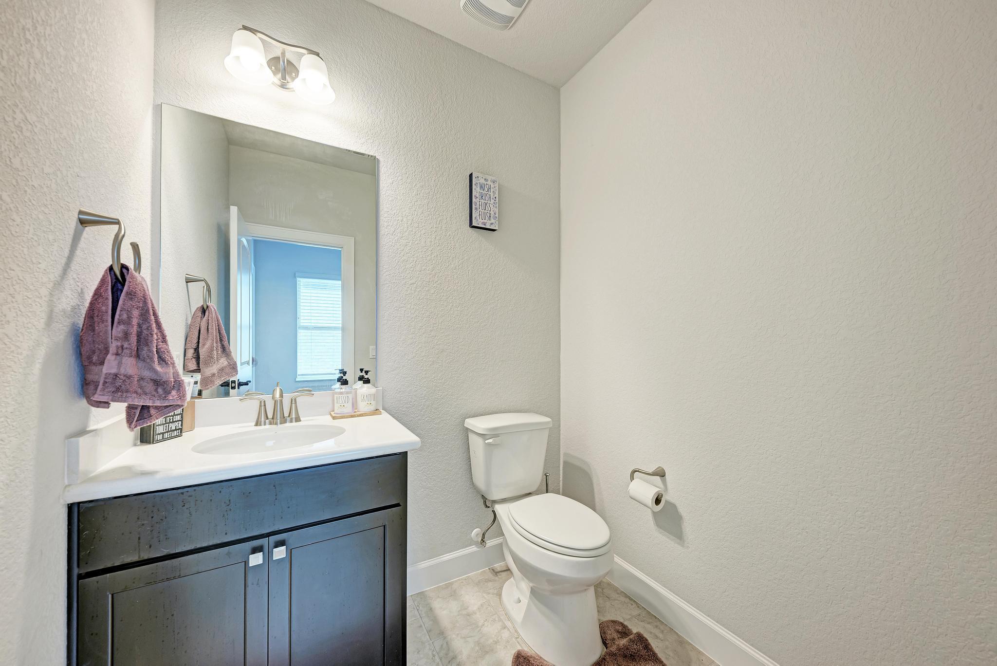 1105 White Daisy LN