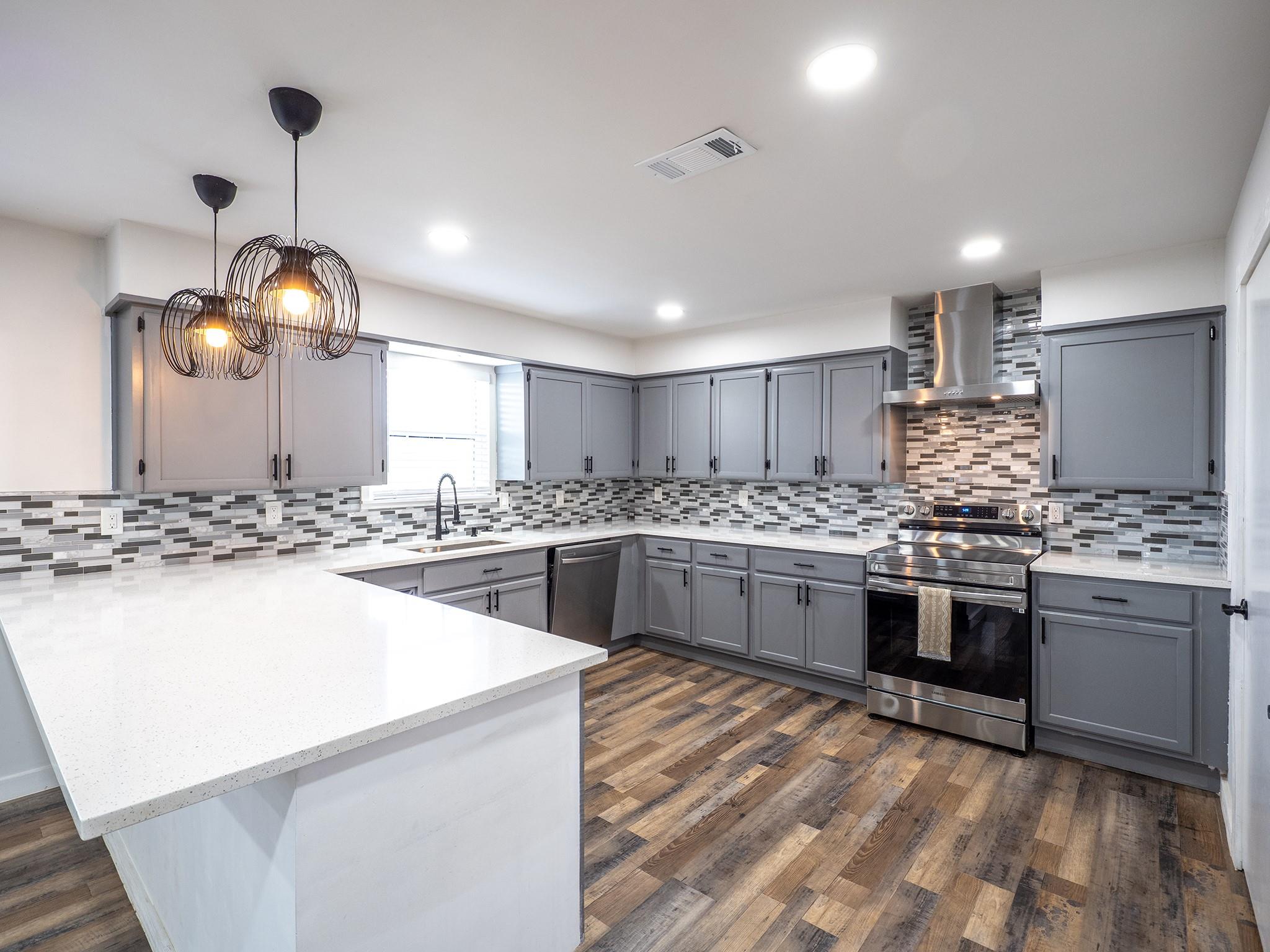 375 Brown RD, McDade