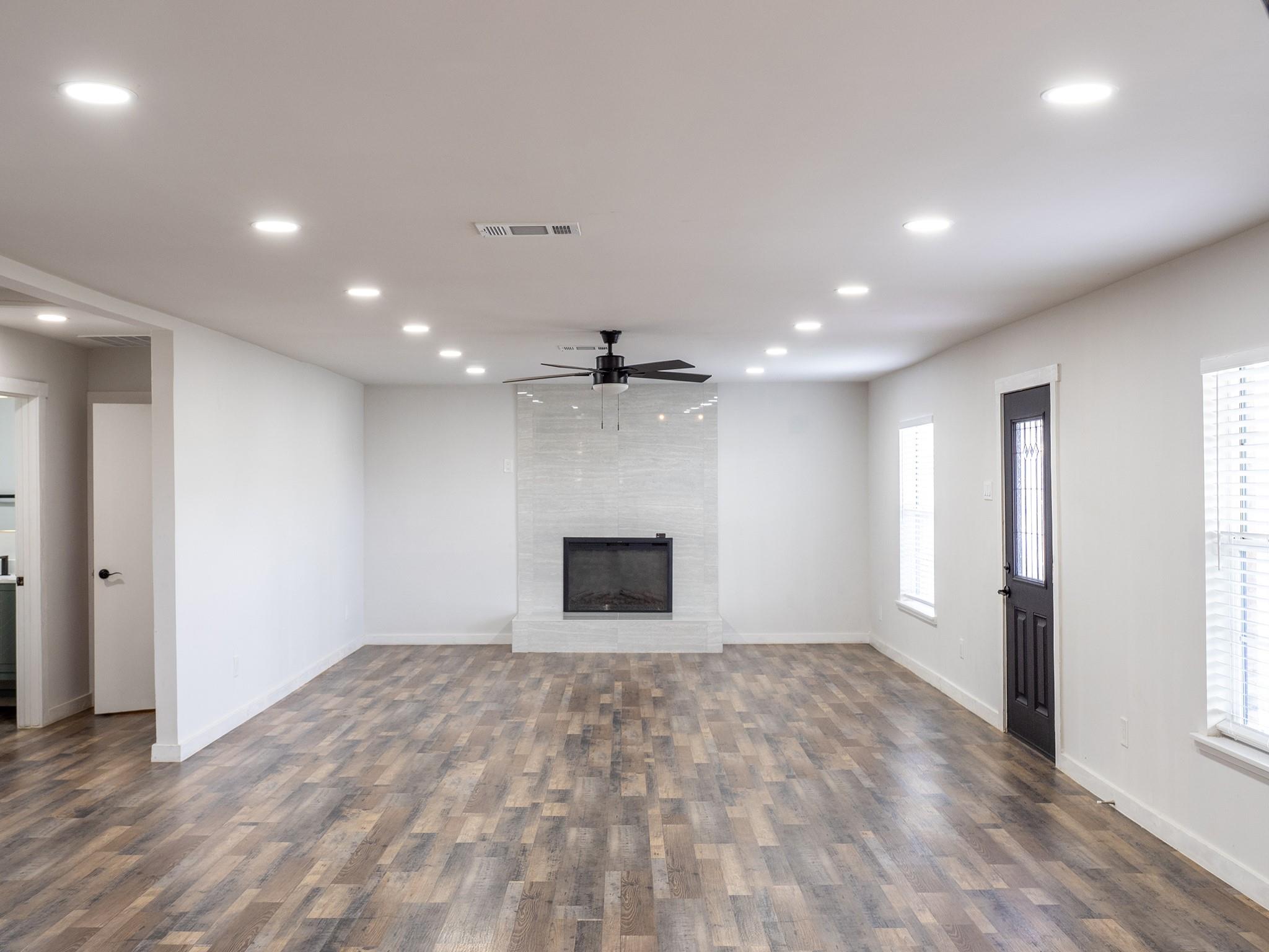375 Brown RD, McDade