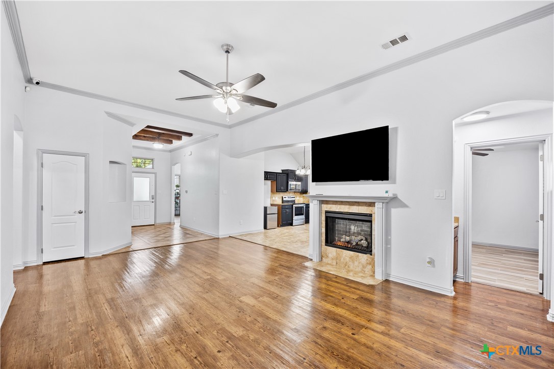 1016 Ridgeview Drive